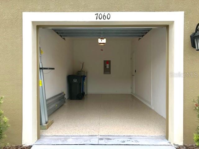 TB8506642