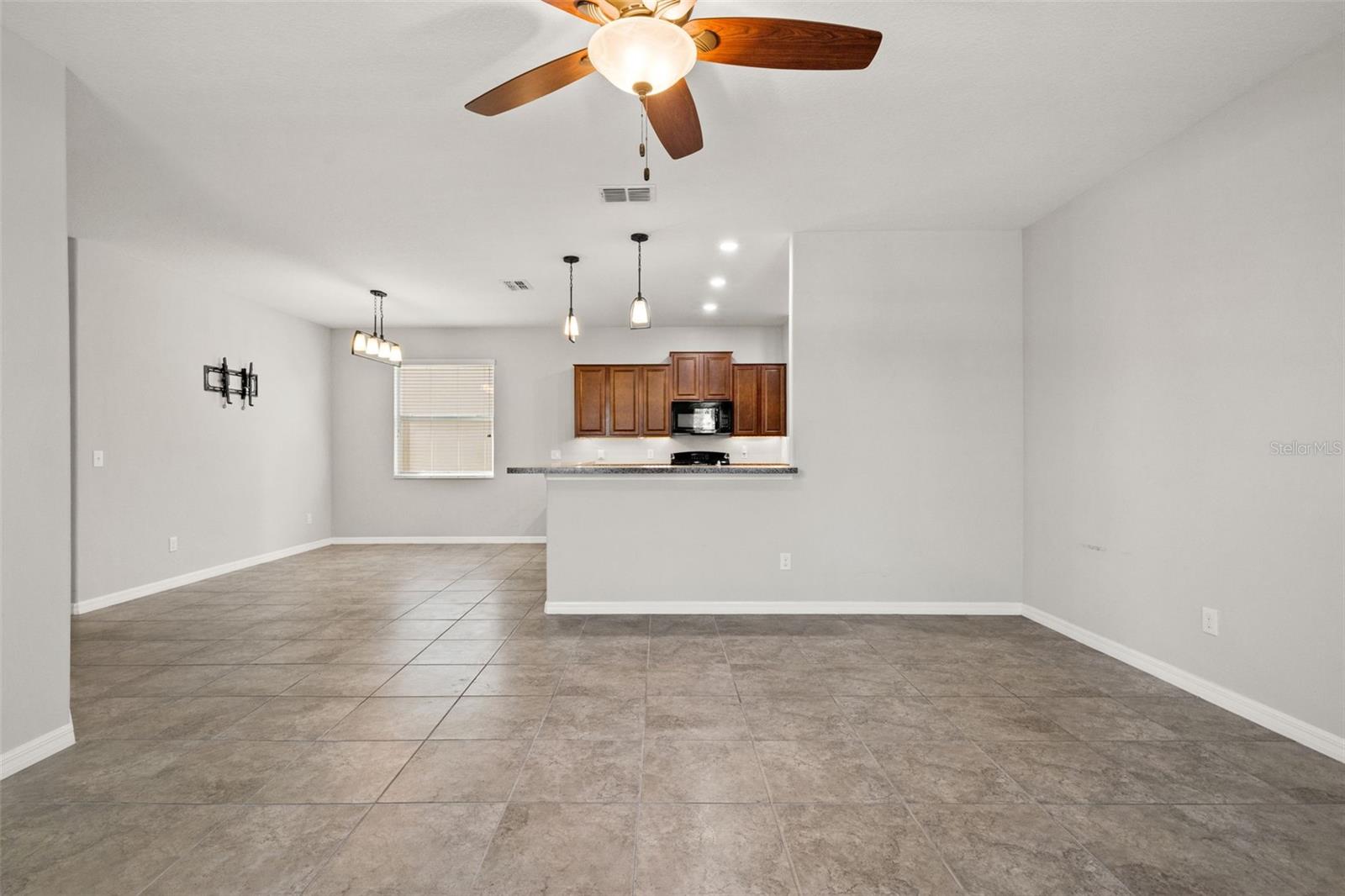 Living/Kitchen/Dining