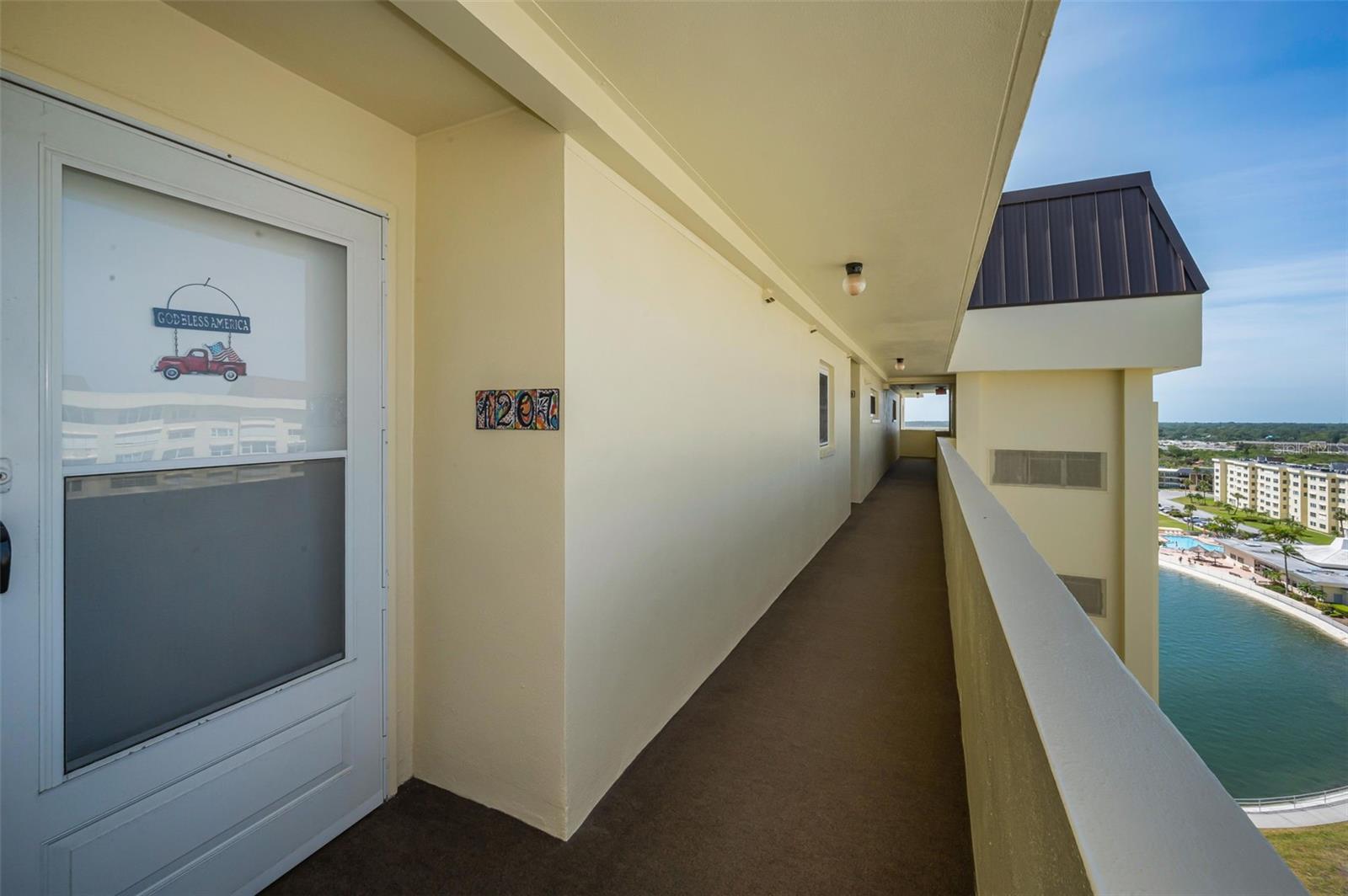 Entry to condo 1207