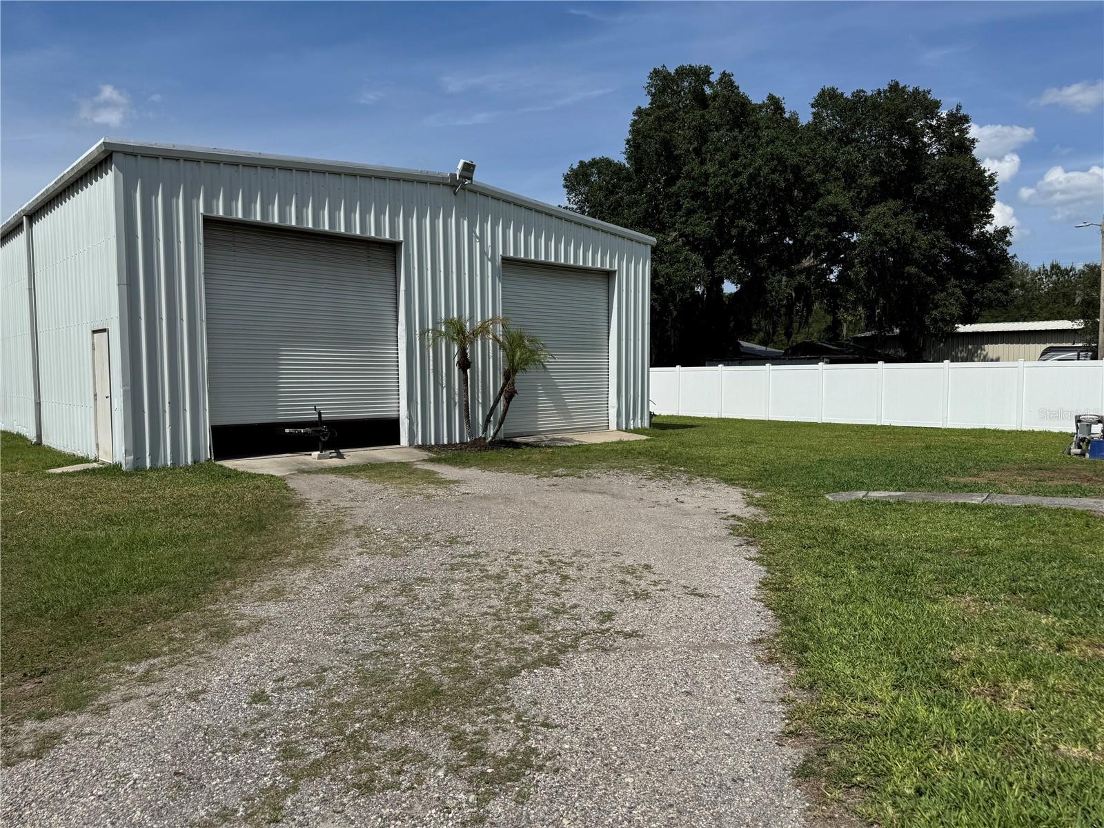 L4961761