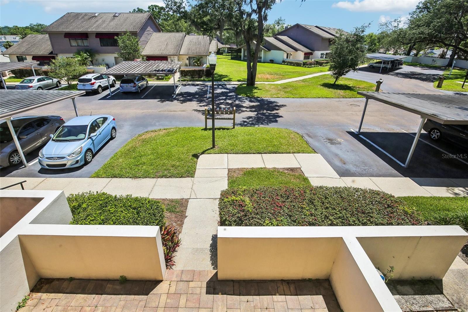PROPERTY COURT YARD
