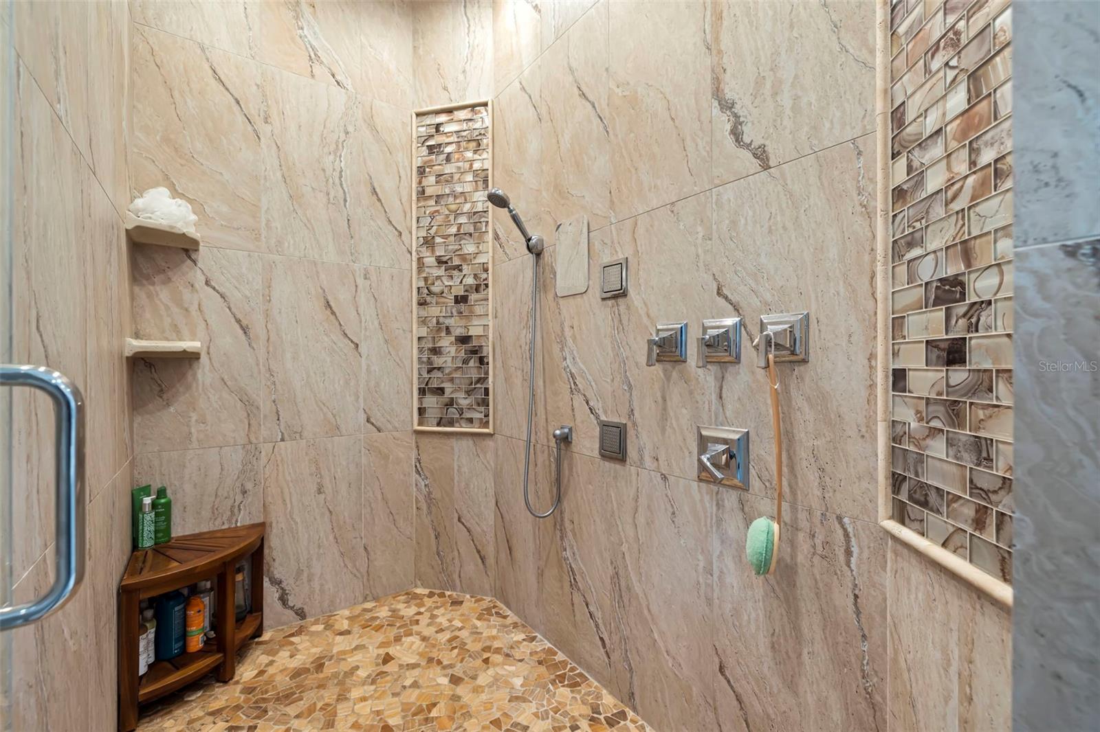 primary ensuite