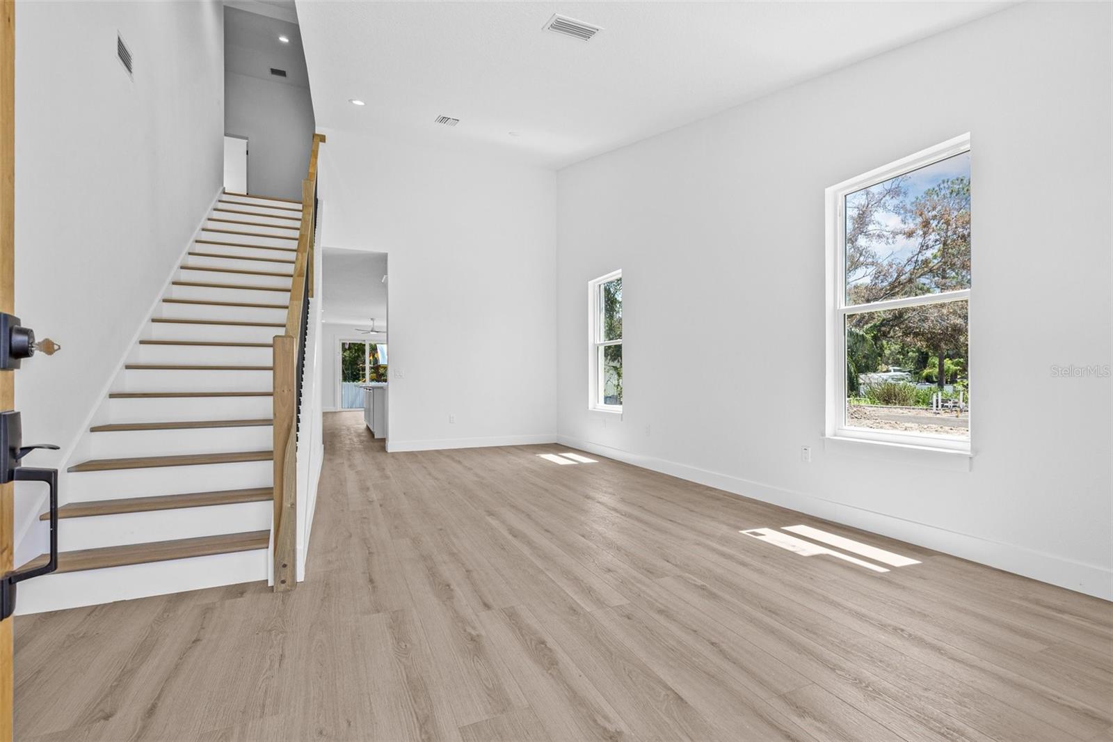 Front Living/Dining