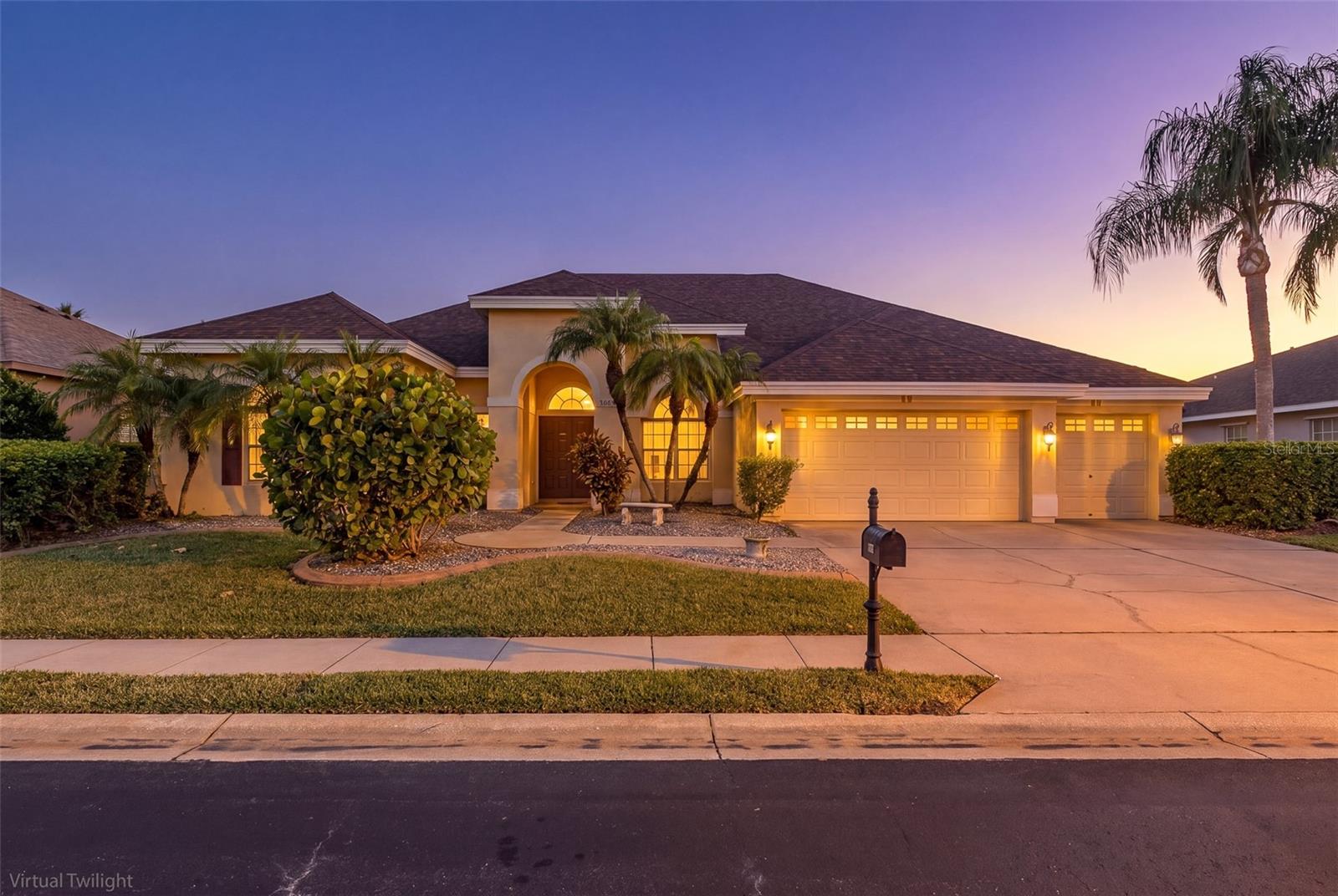 Front of Home w/Virtual Twilight