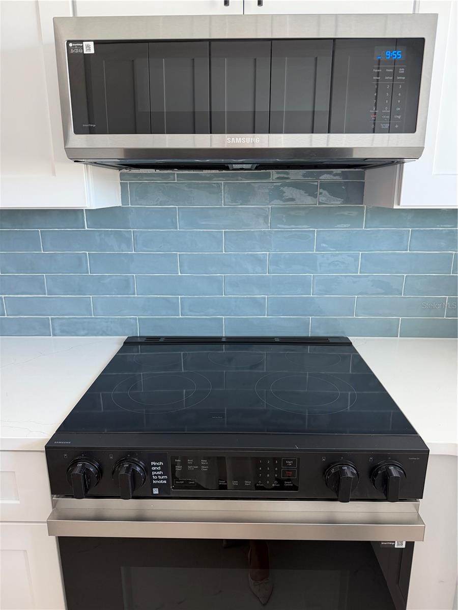 TB8506914