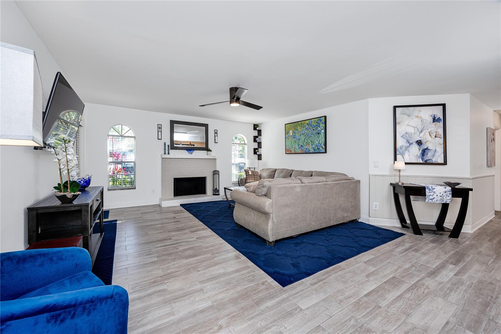 Living Room at 2101 Fox Chase Blvd, #107, Palm Harbor, FL 34683