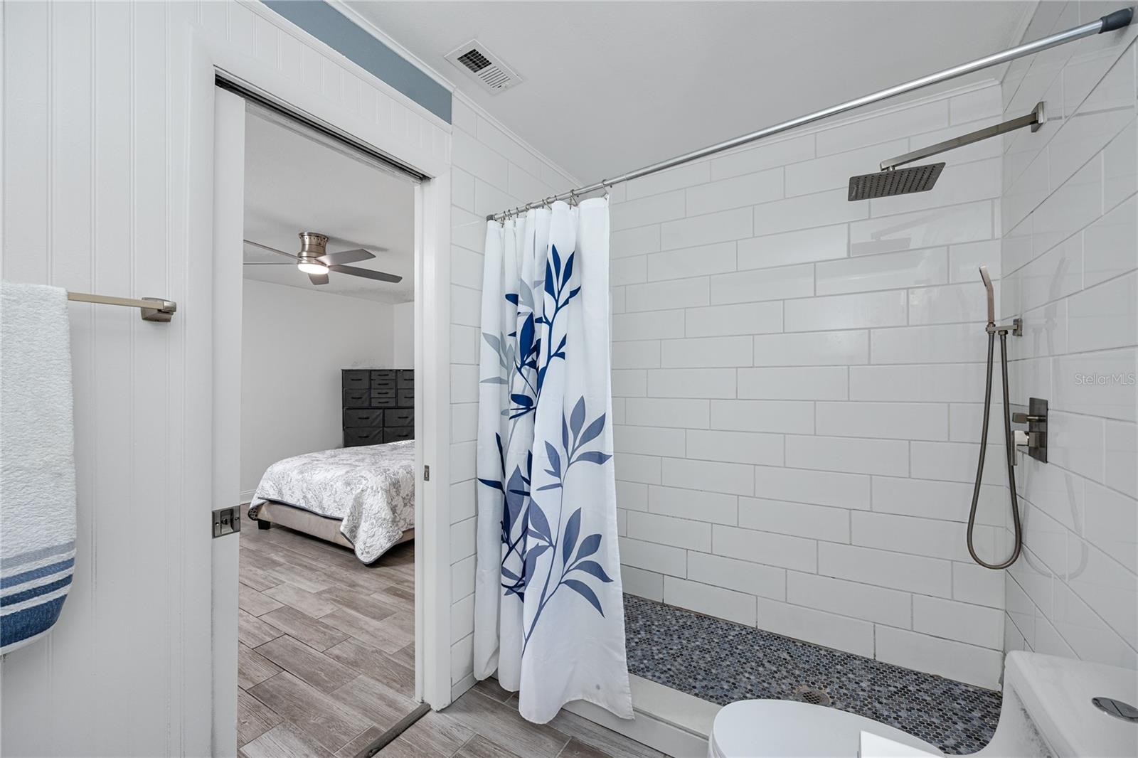 Second Bath at  2101 Fox Chase Blvd, #107, Palm Harbor, FL 34683