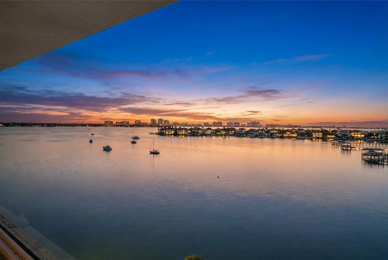 See sunsets from your bed