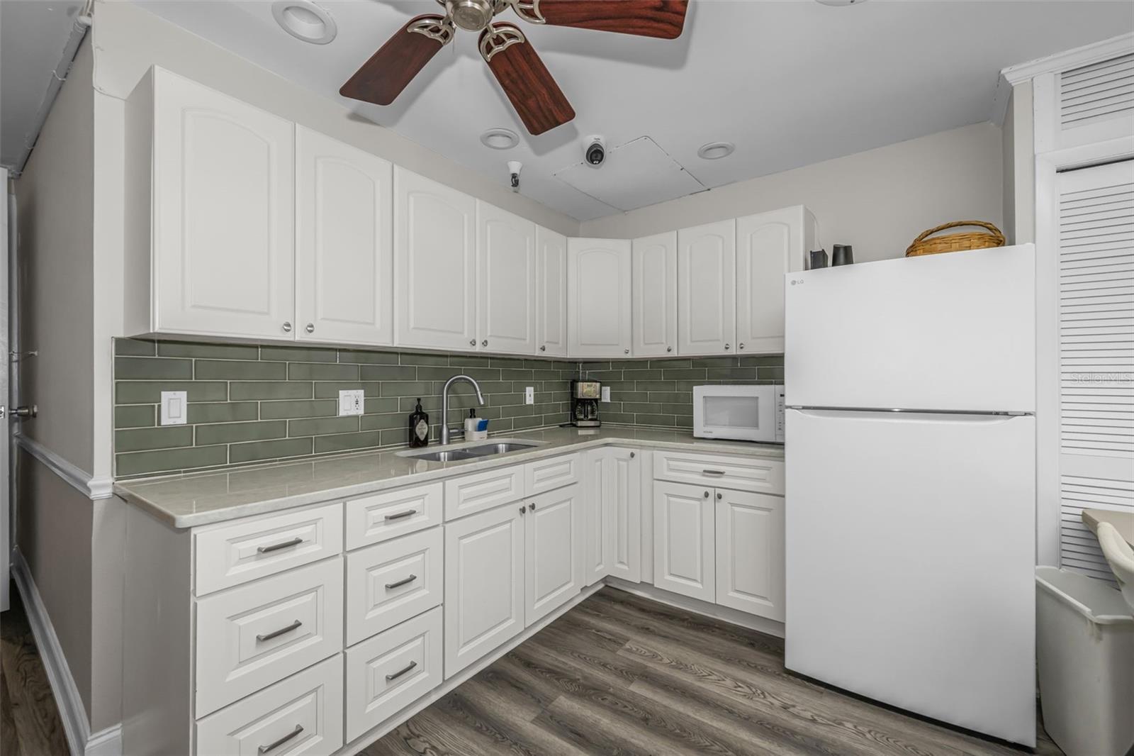 Community kitchen