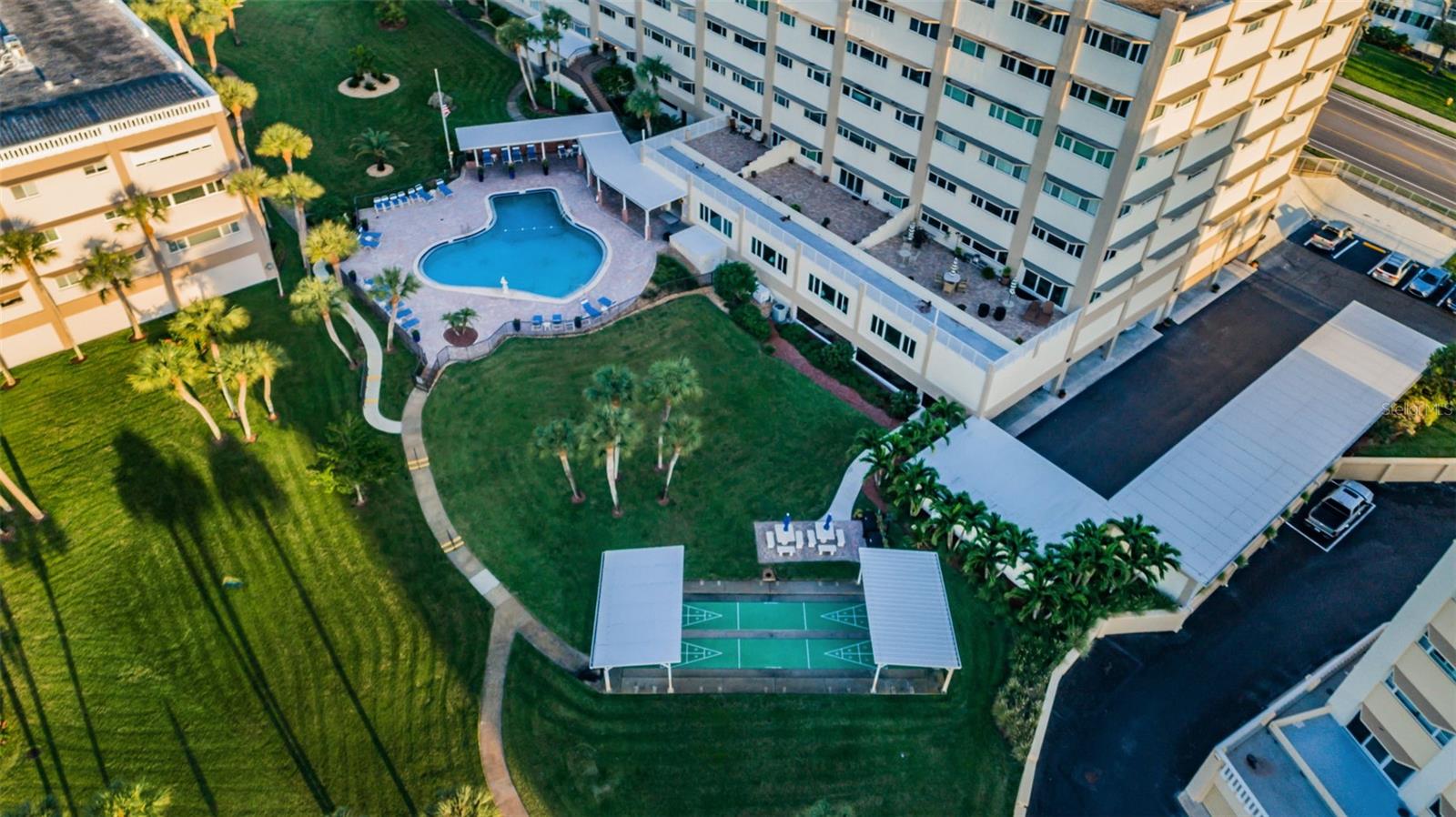 Community pool