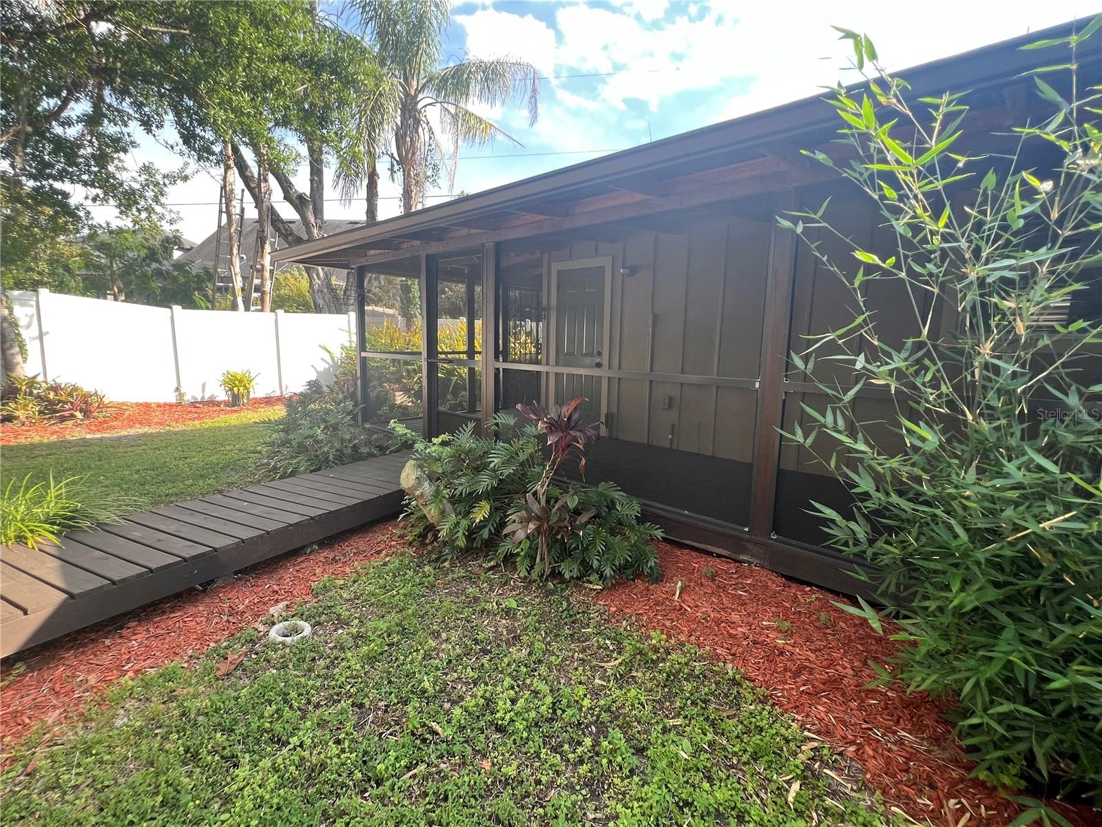 O6406511