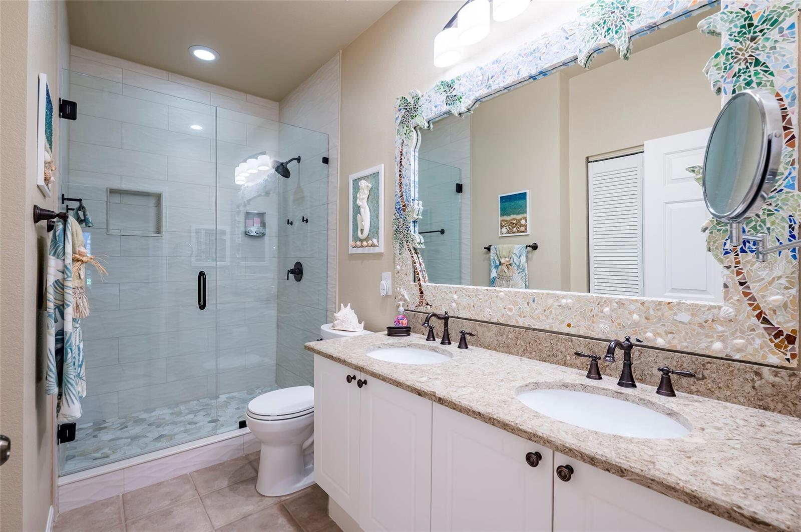 Primary En Suite bathroom
