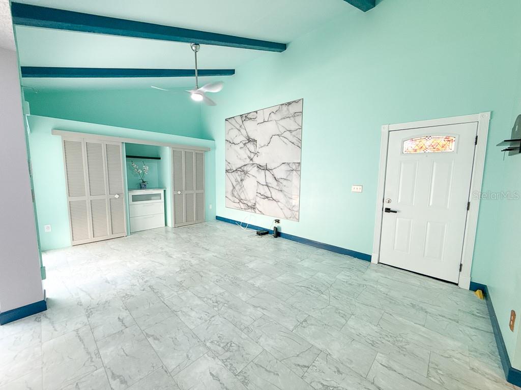 TB8507142