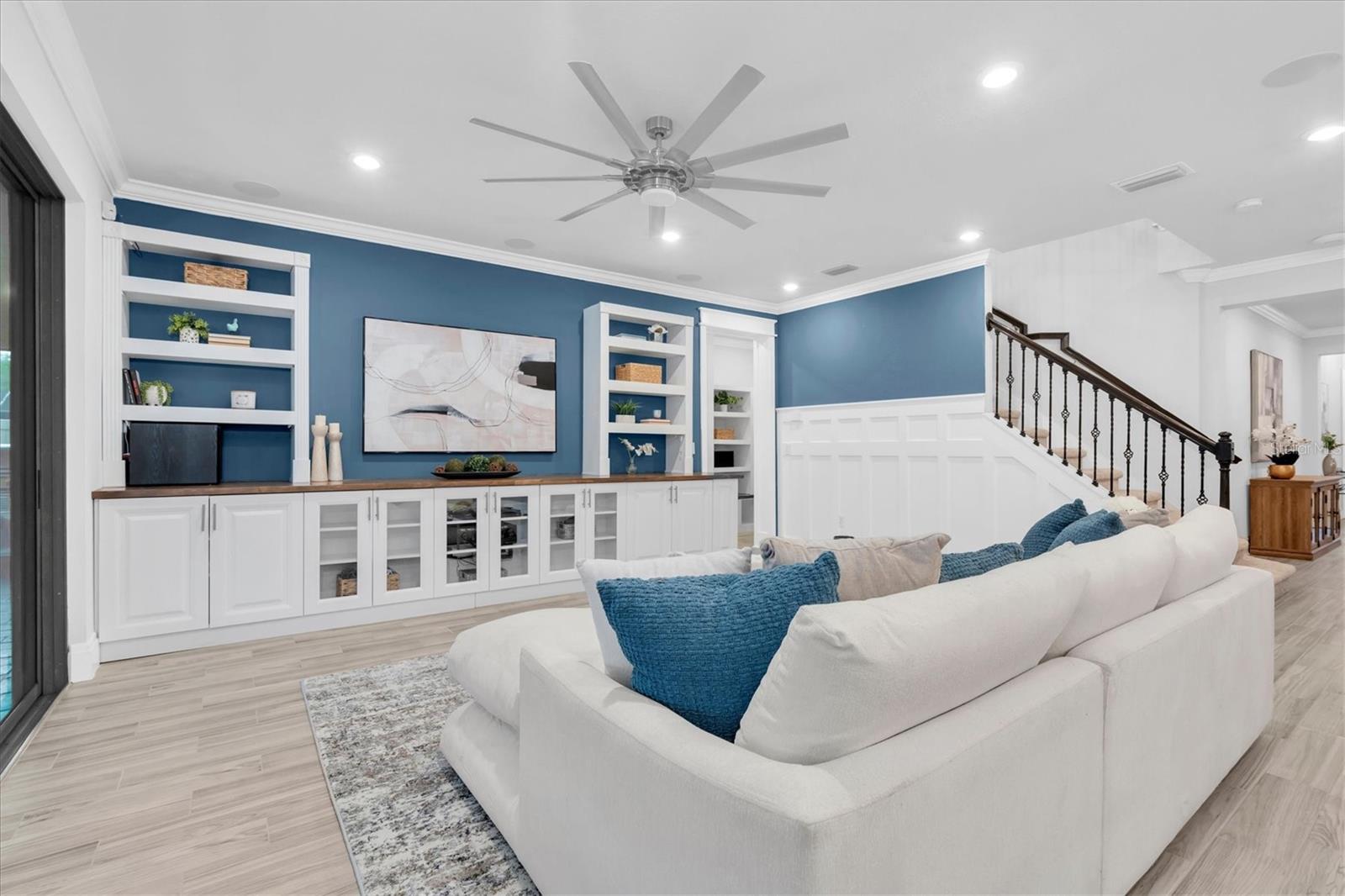Family room w/ built-in entertainment center