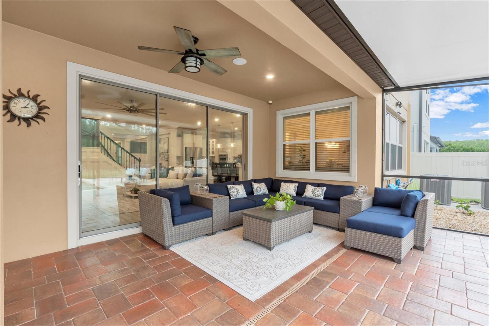 Covered lanai seating