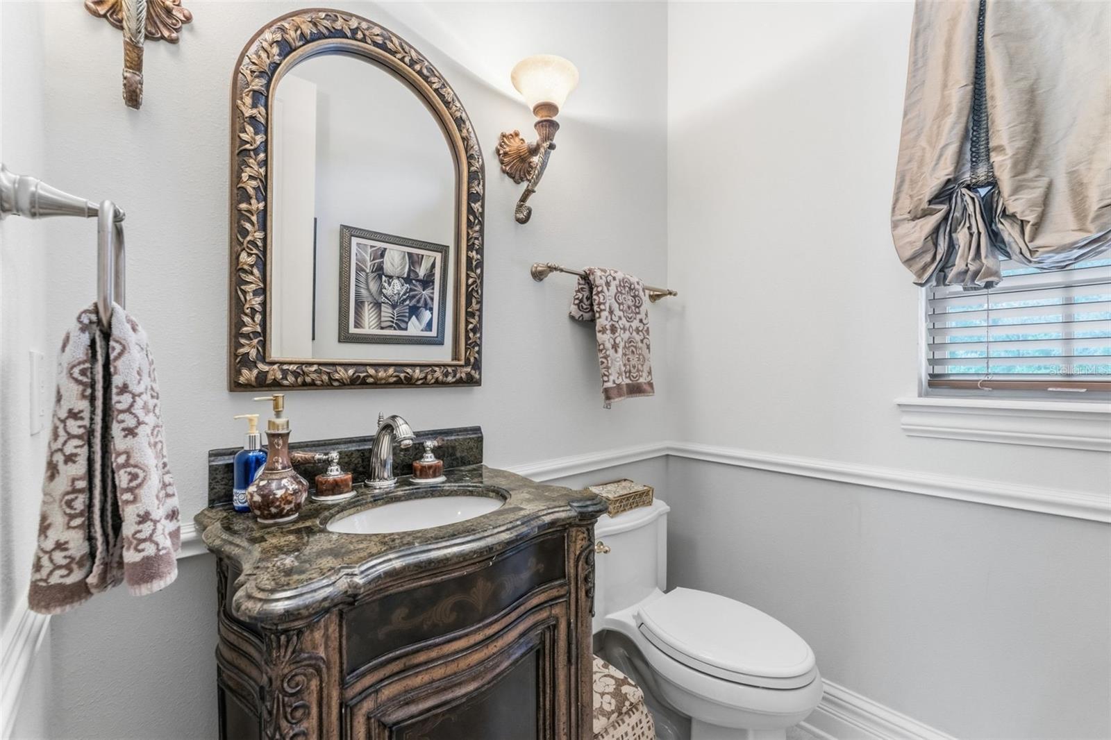 1/2 bath