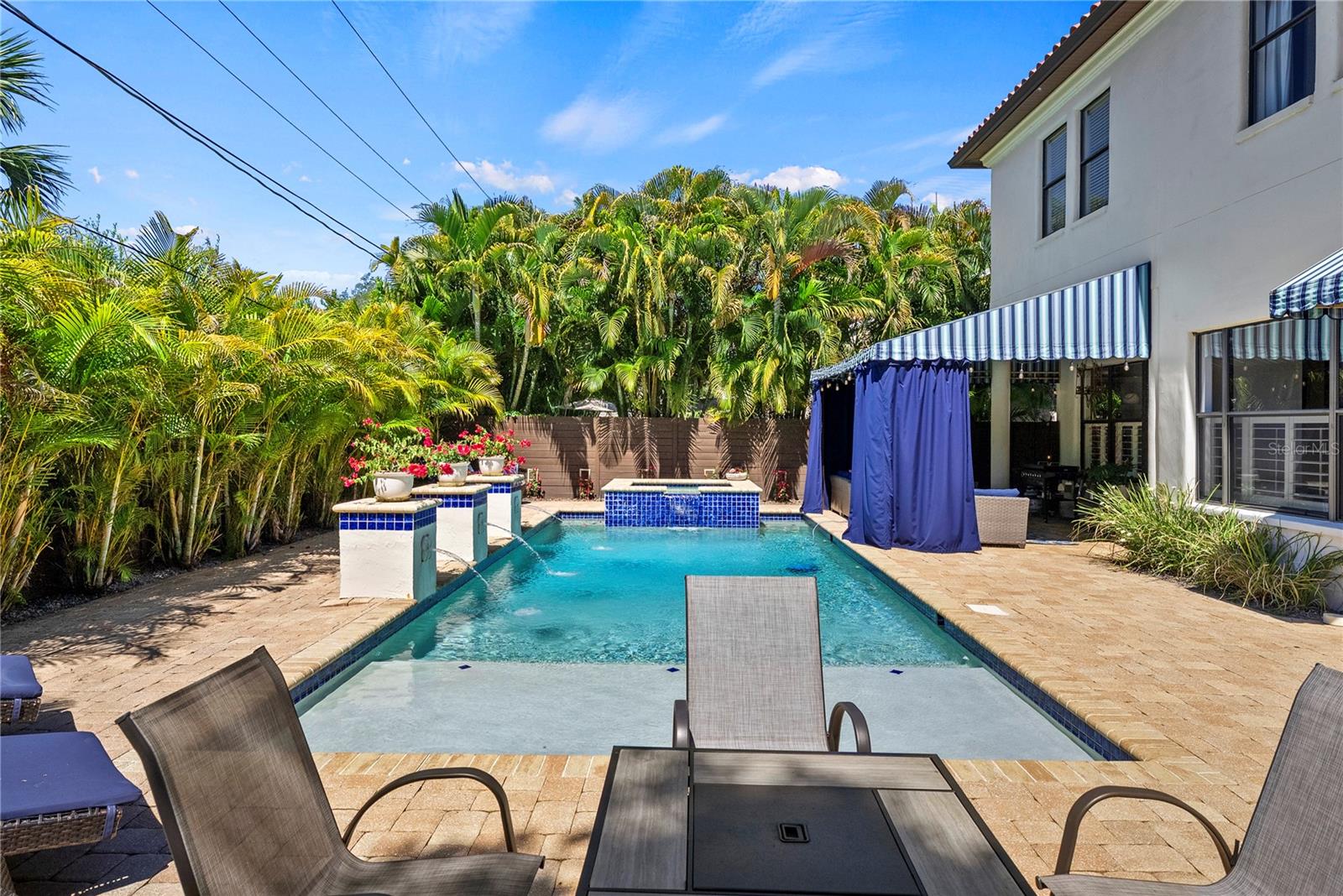 TB8507197