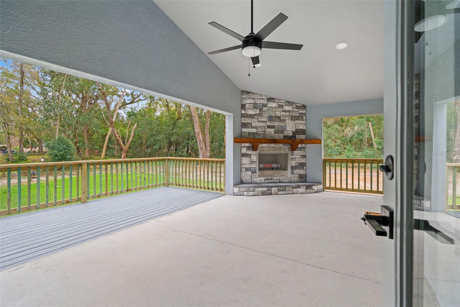 Images are of previous model home; all dimensions are approximate. Home aspects, colors and included items may vary.