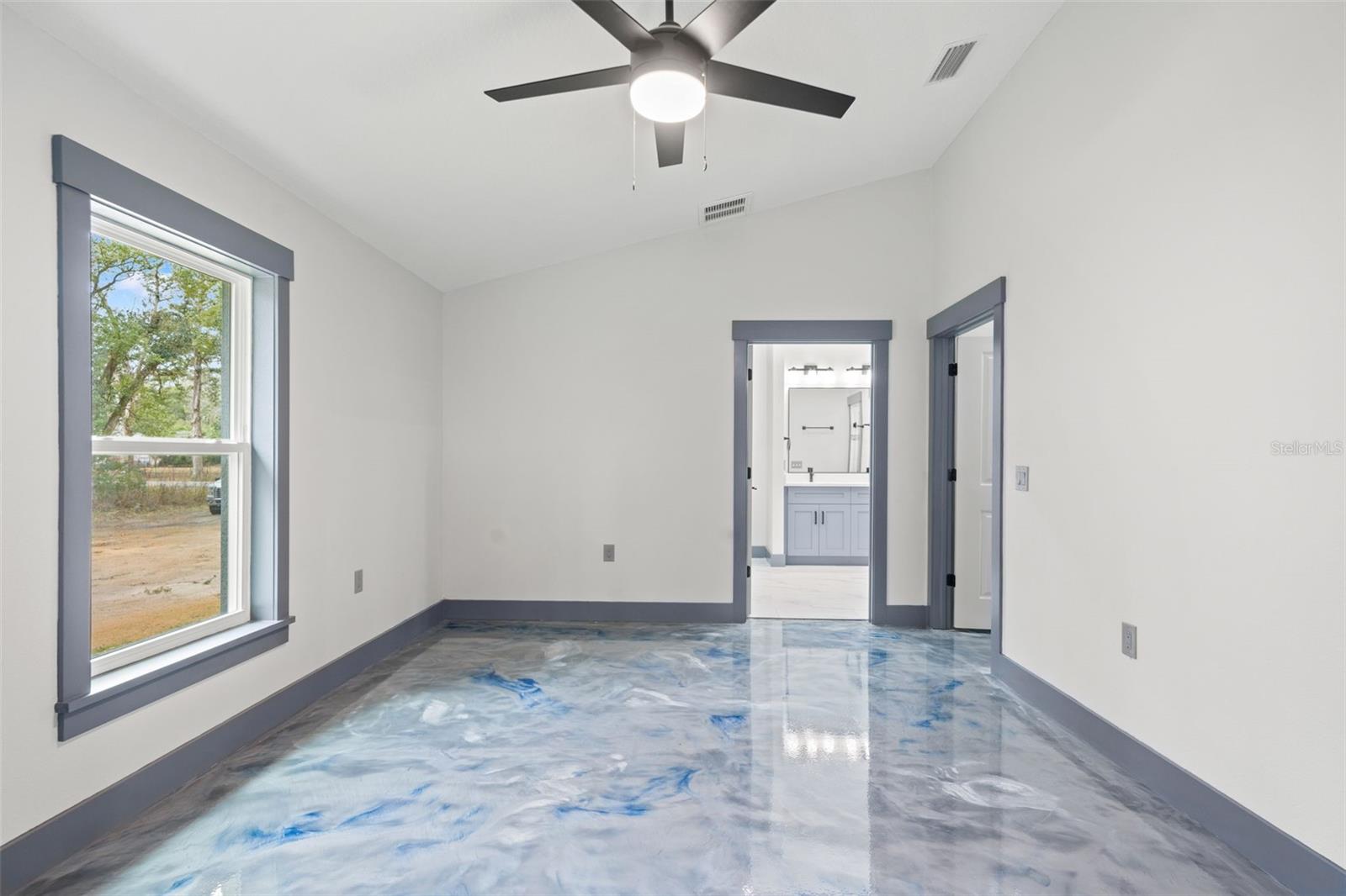 Images are of previous model home; all dimensions are approximate. Home aspects, colors and included items may vary.