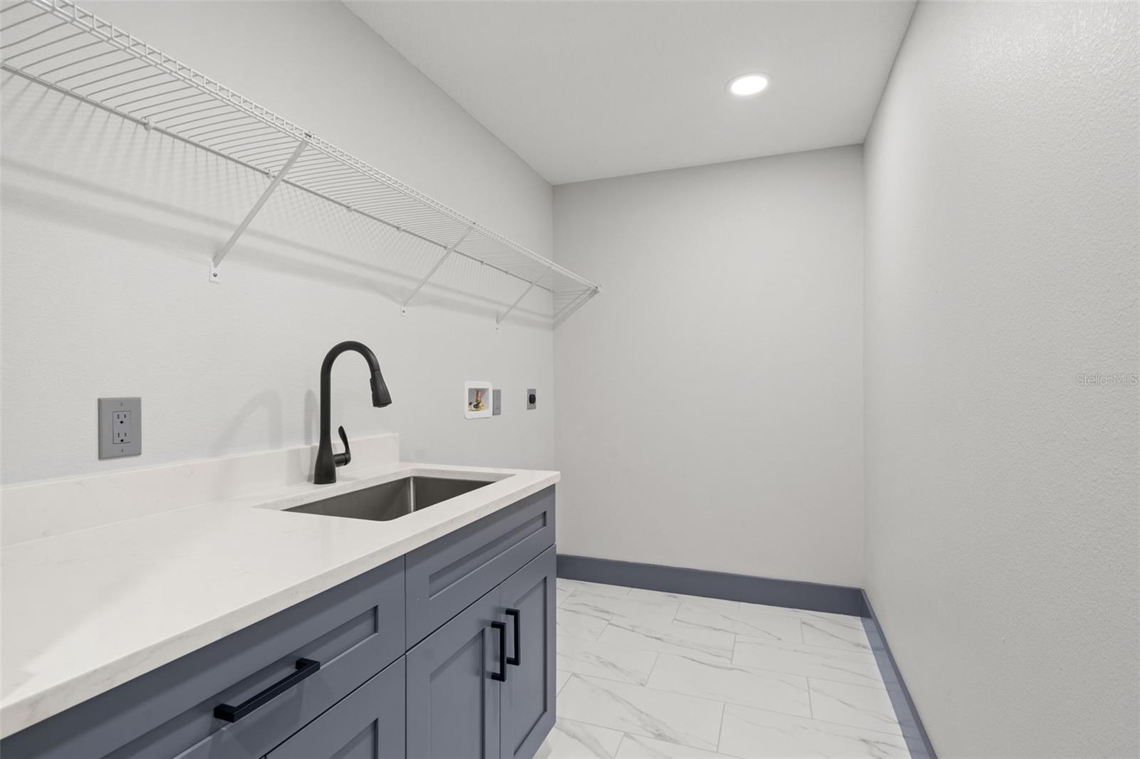 Images are of previous model home; all dimensions are approximate. Home aspects, colors and included items may vary.