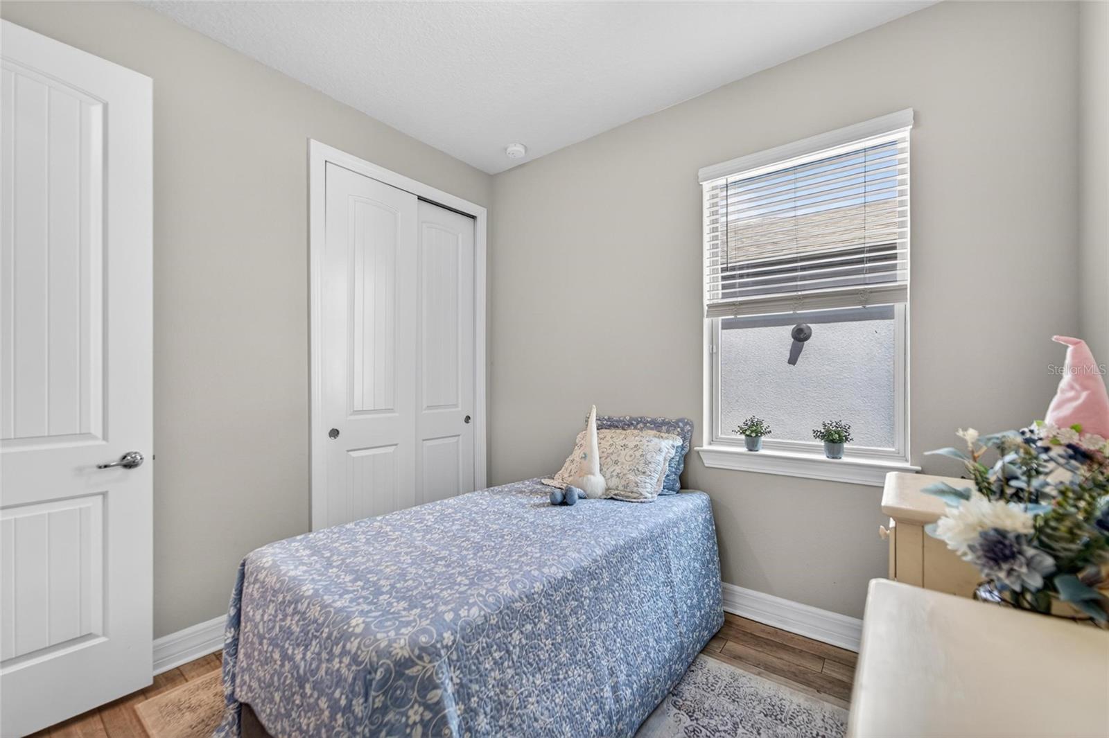 Guest bedroom