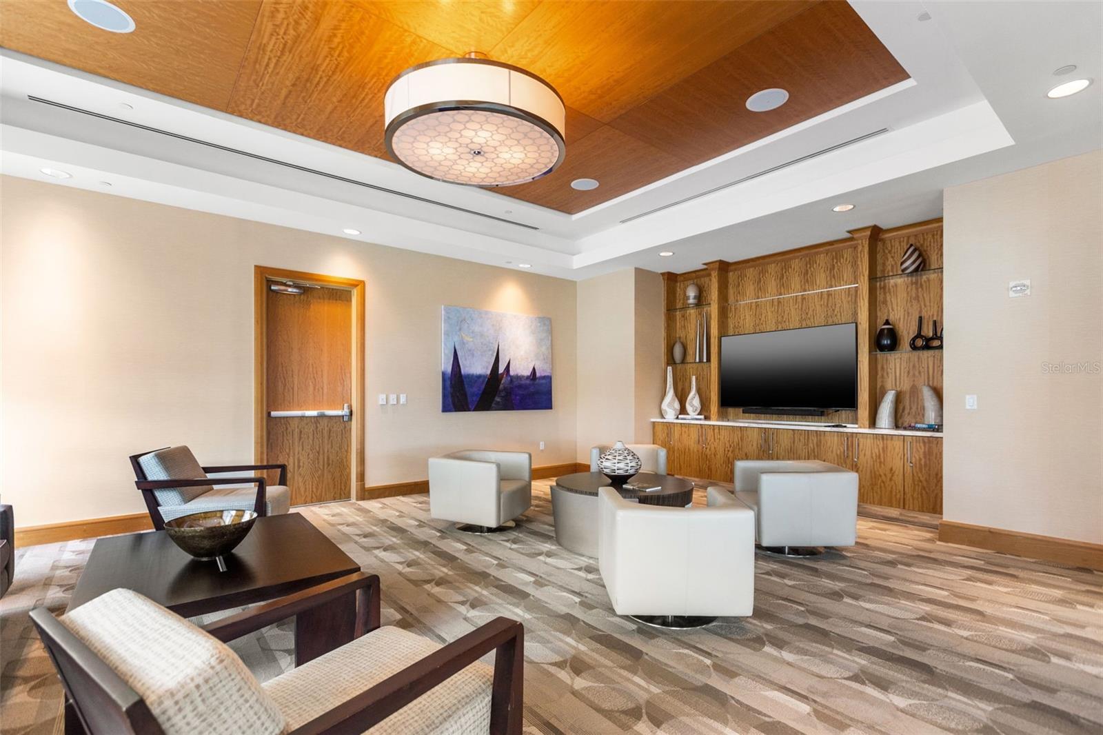 4th floor amenities - ON YOUR FLOOR!