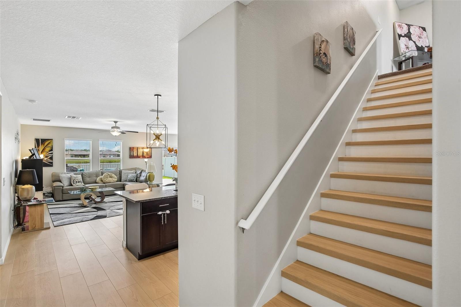 STAIR CASE TO 2ND FLOOR