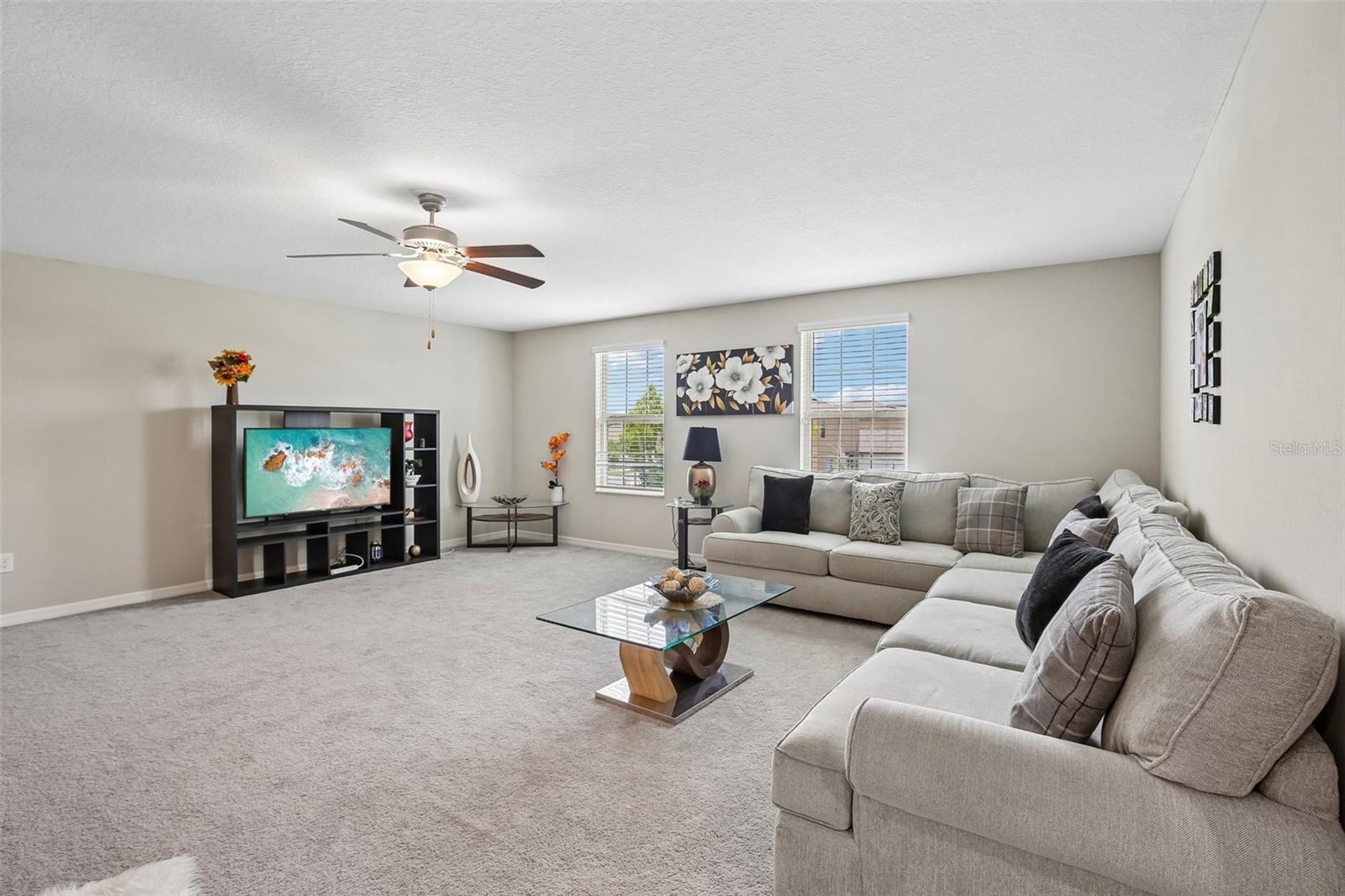 EXTRA SPACIOUS BONUS ROOM UPSTAIRS