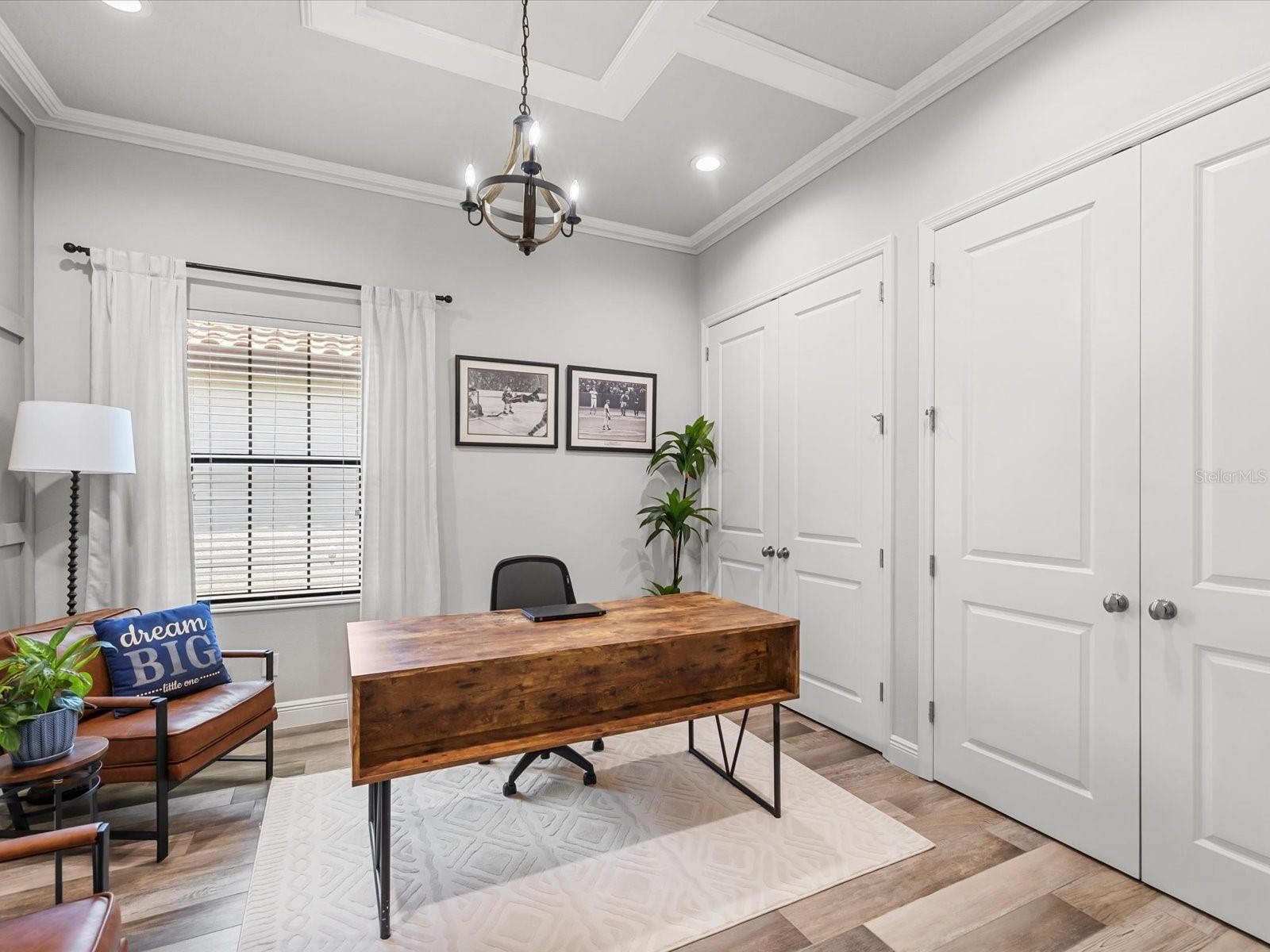 Office or 5th bedroom