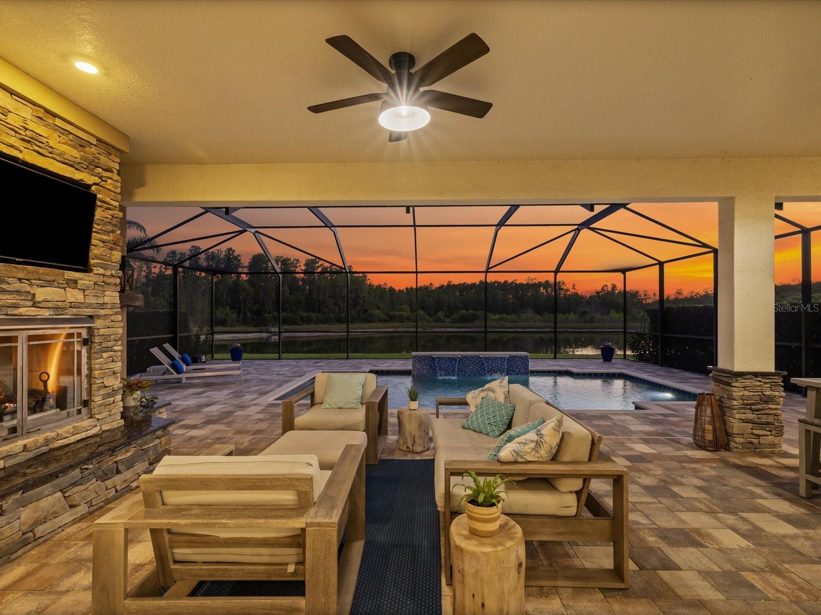West facing sunsets with an outdoor oasis