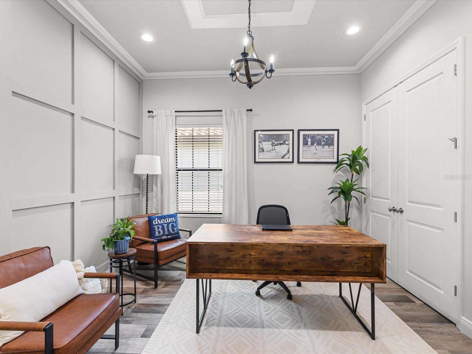 Office/ or 5th bedroom
