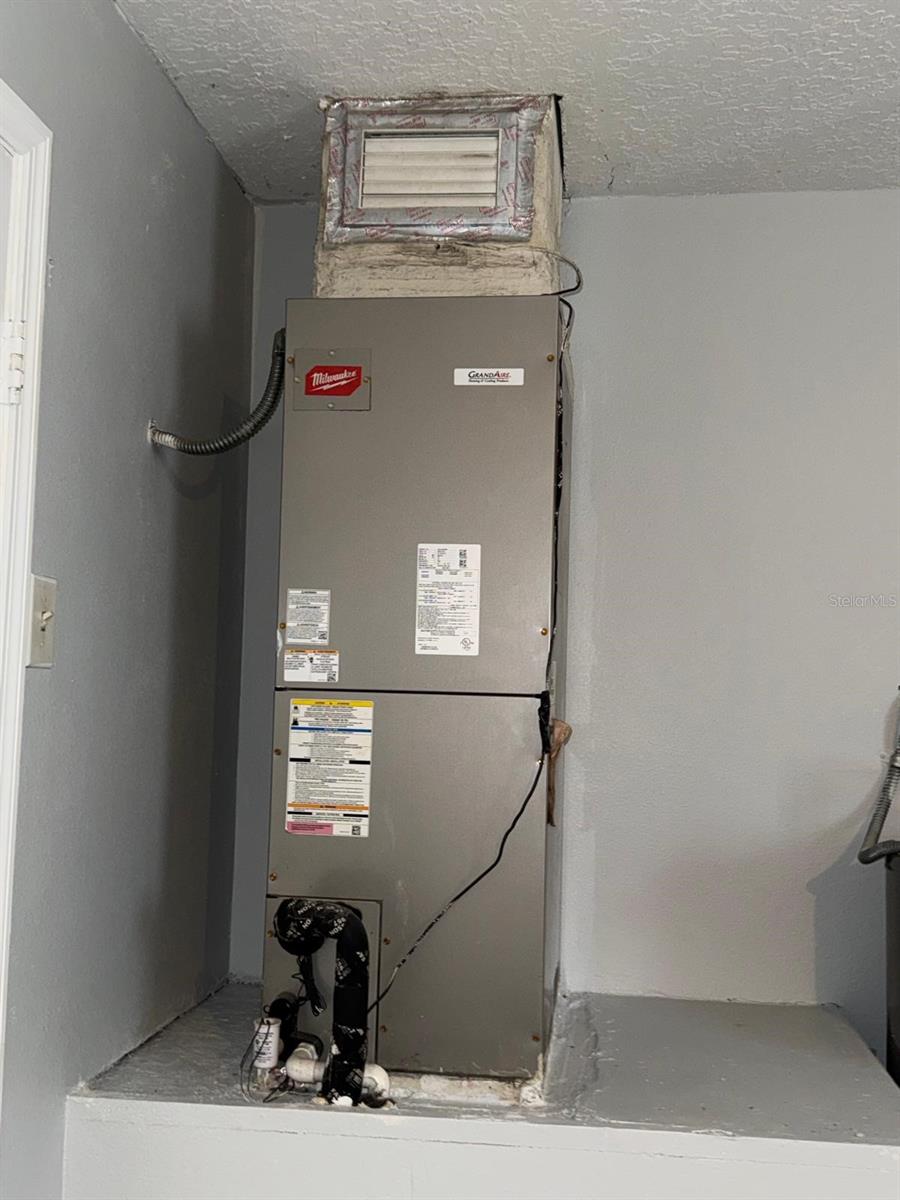 TB8507309