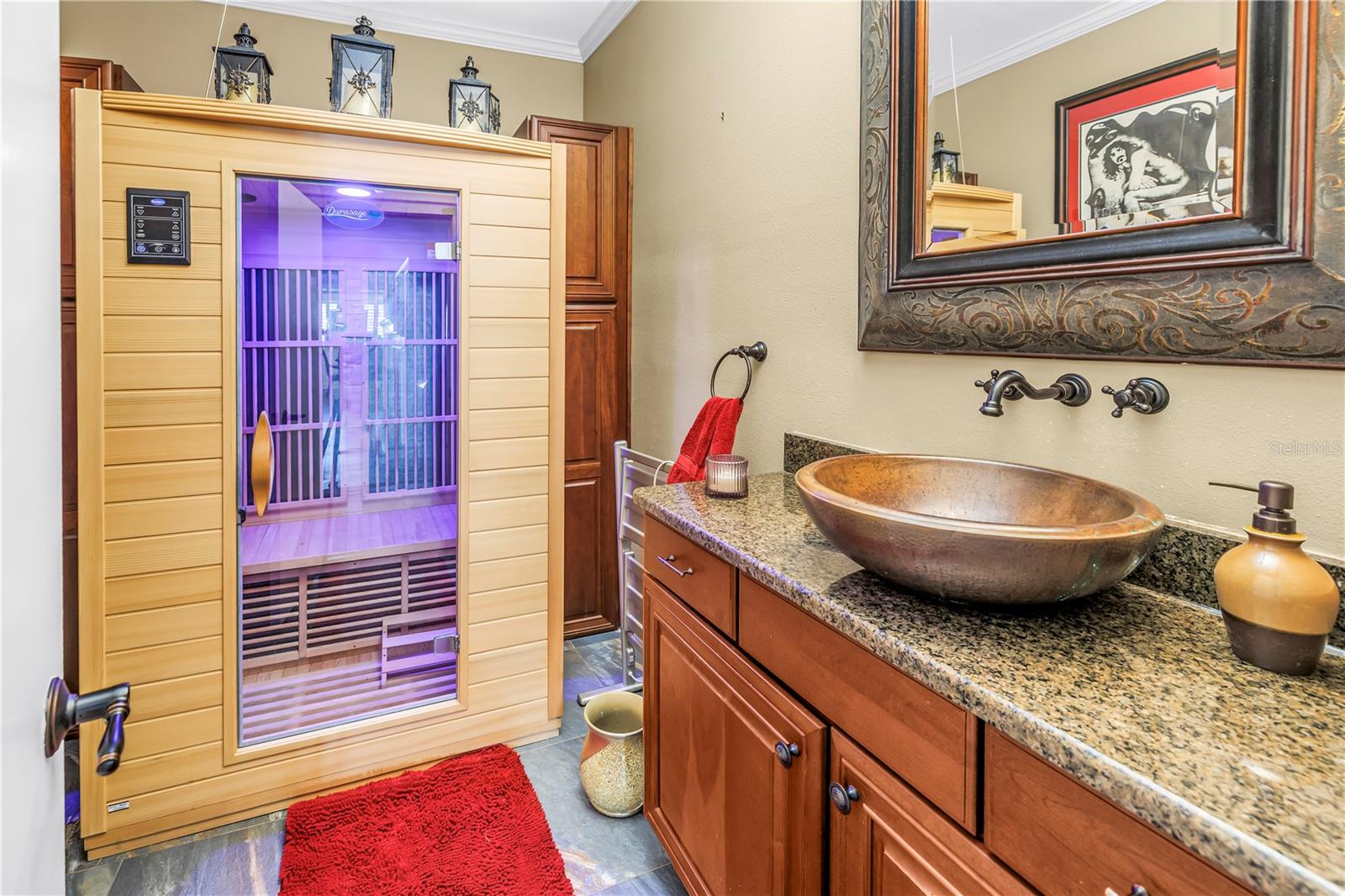 Large half bath that you could install a shower!