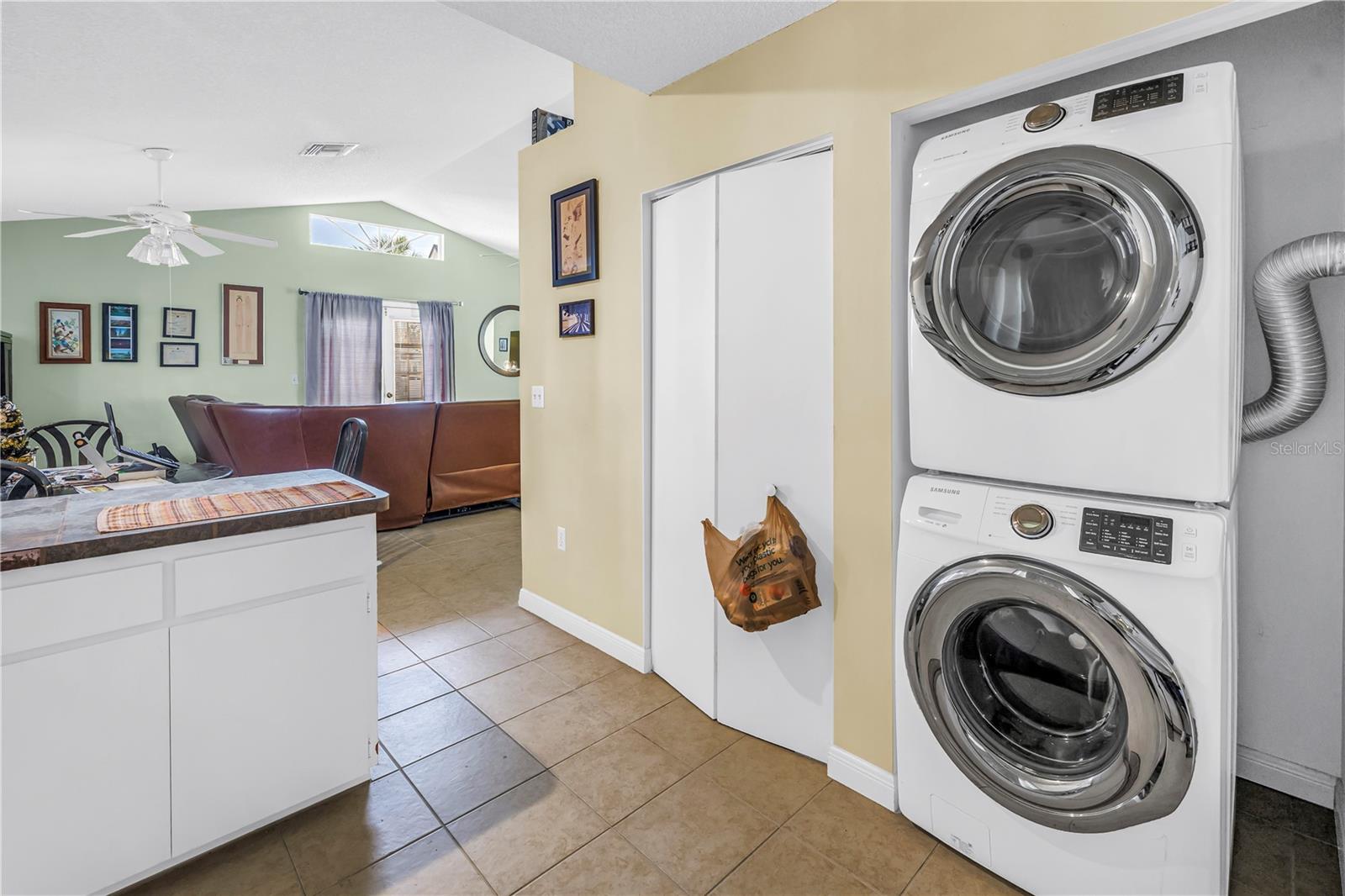 Casita laundry and pantry