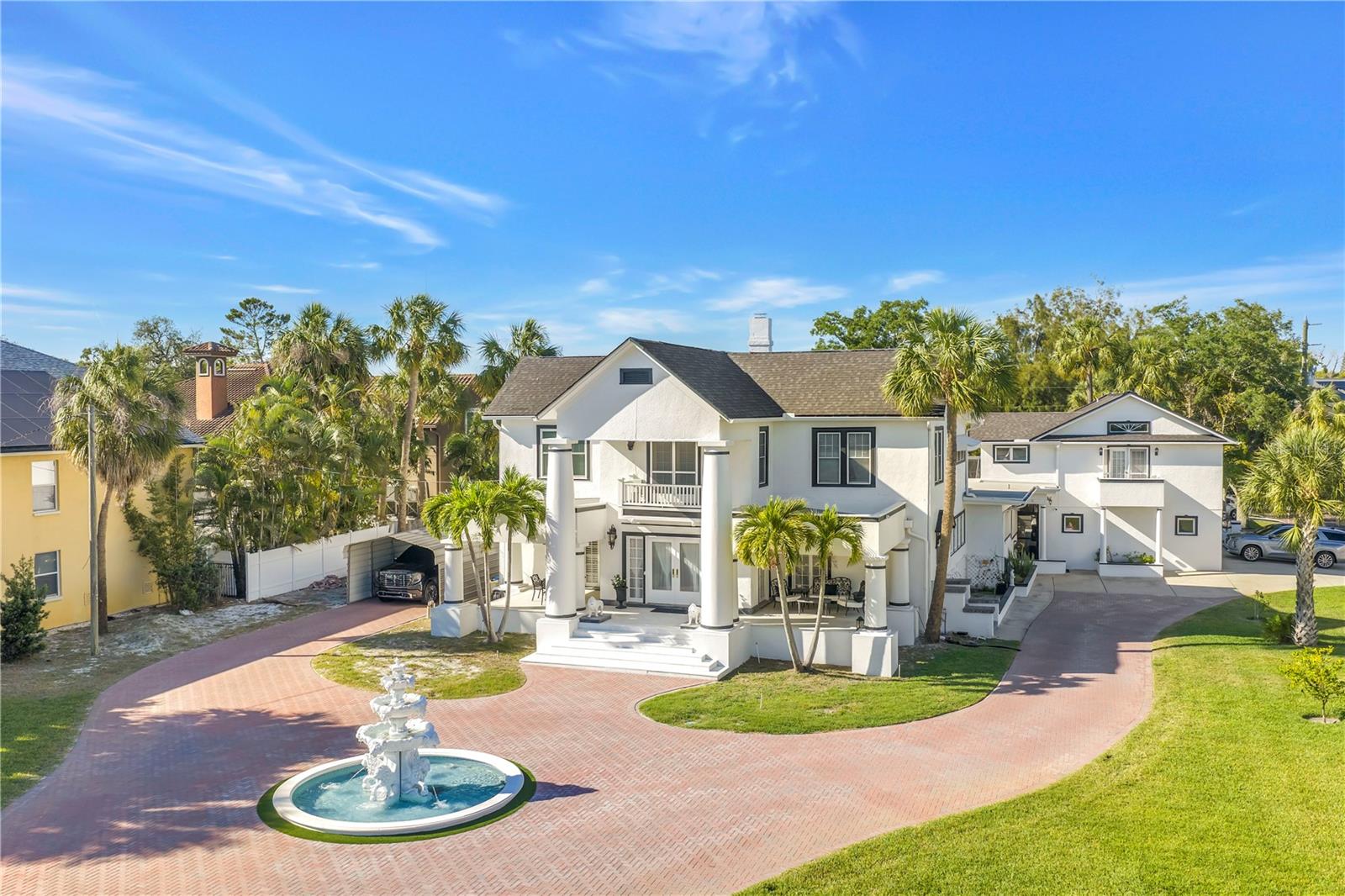 Grand estate entryway