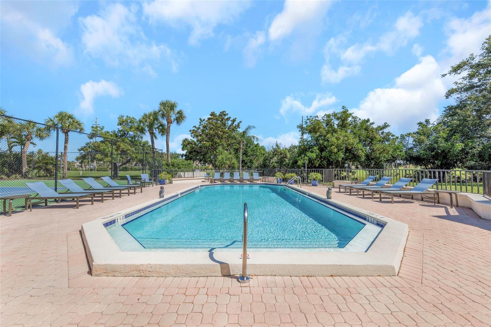 Lovely pool only for this community