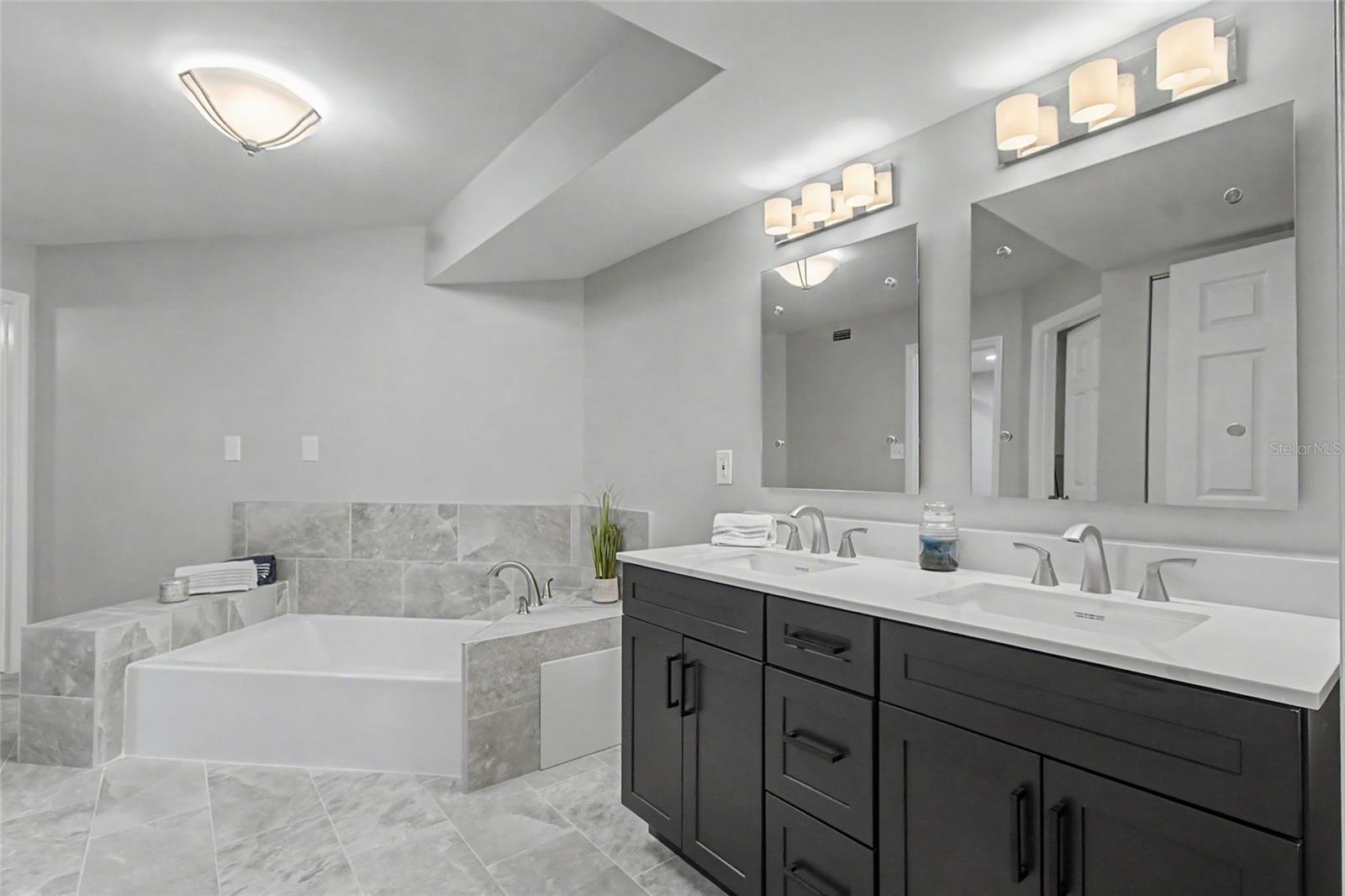 Primary Ensuite Bath
