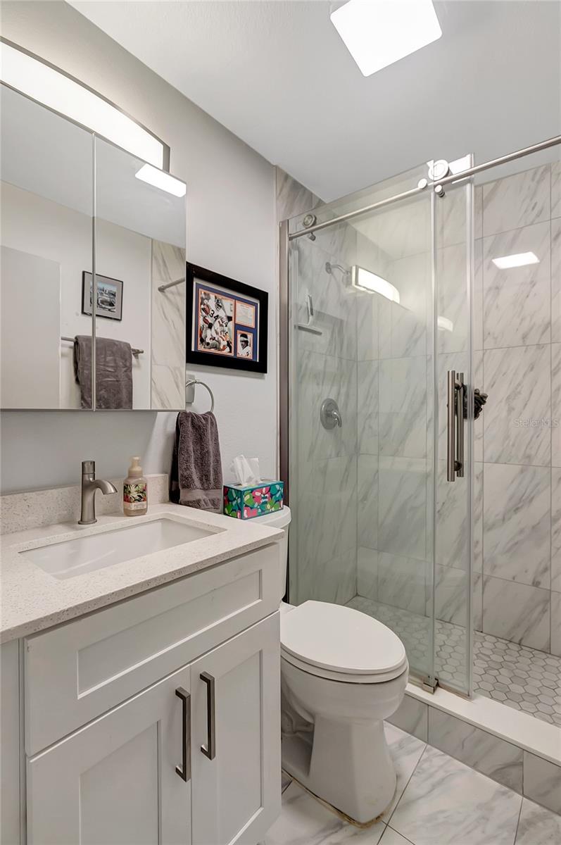 2nd bathroom