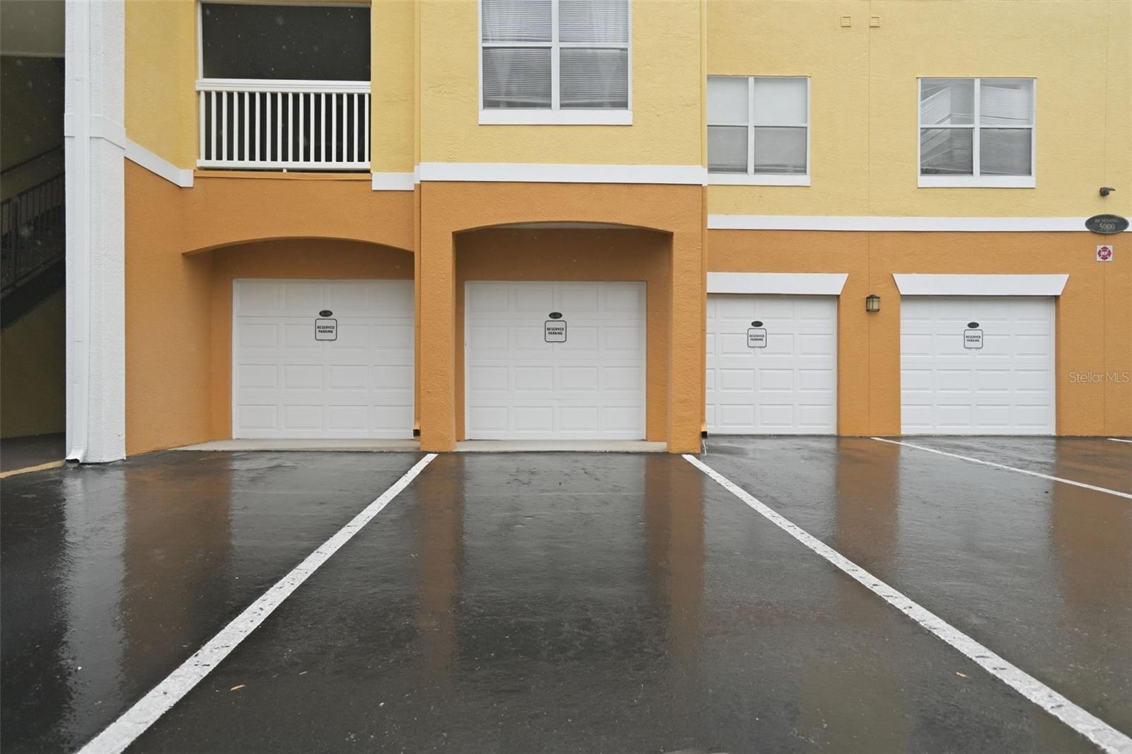 Garage G-26