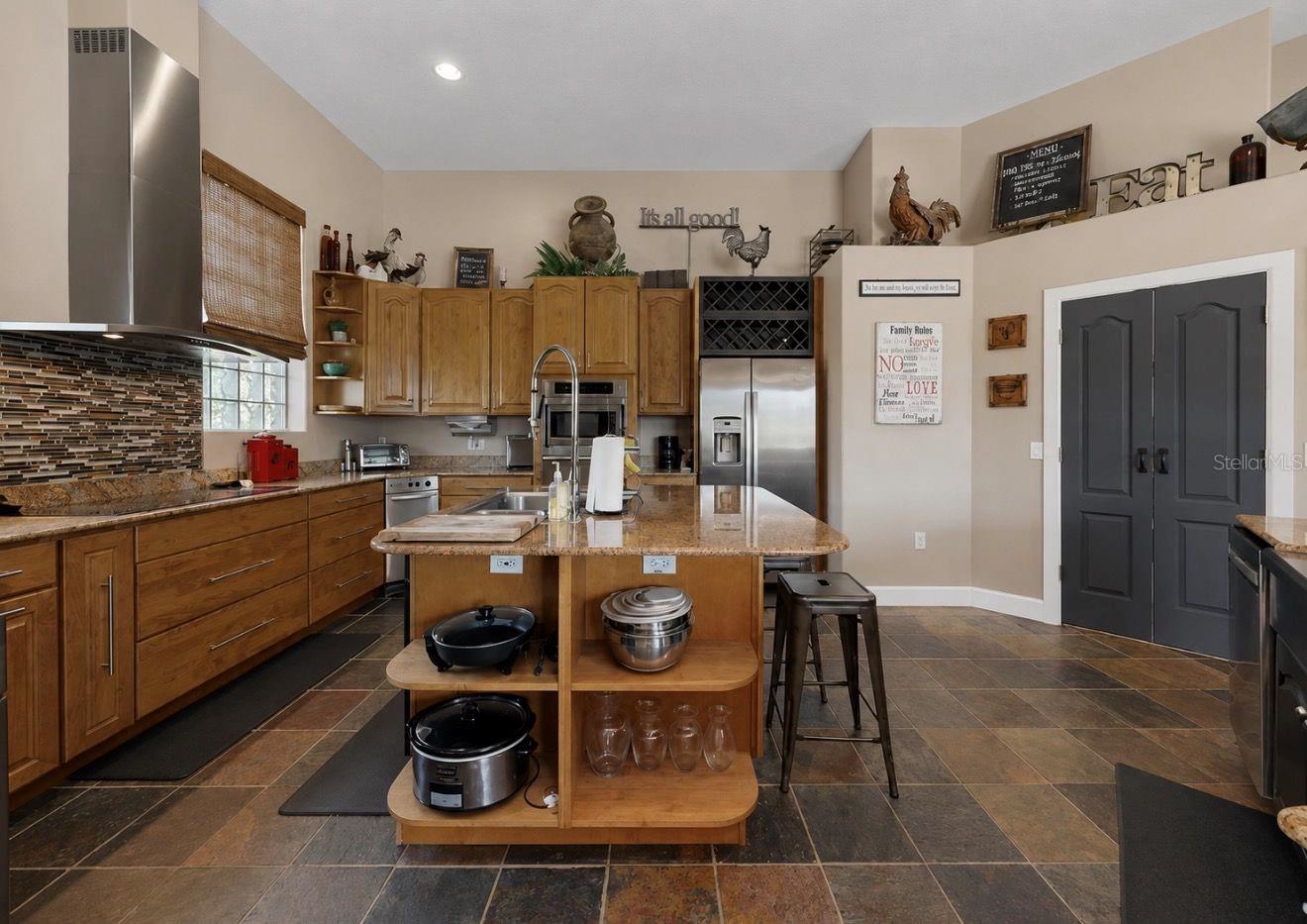 Kitchen with island