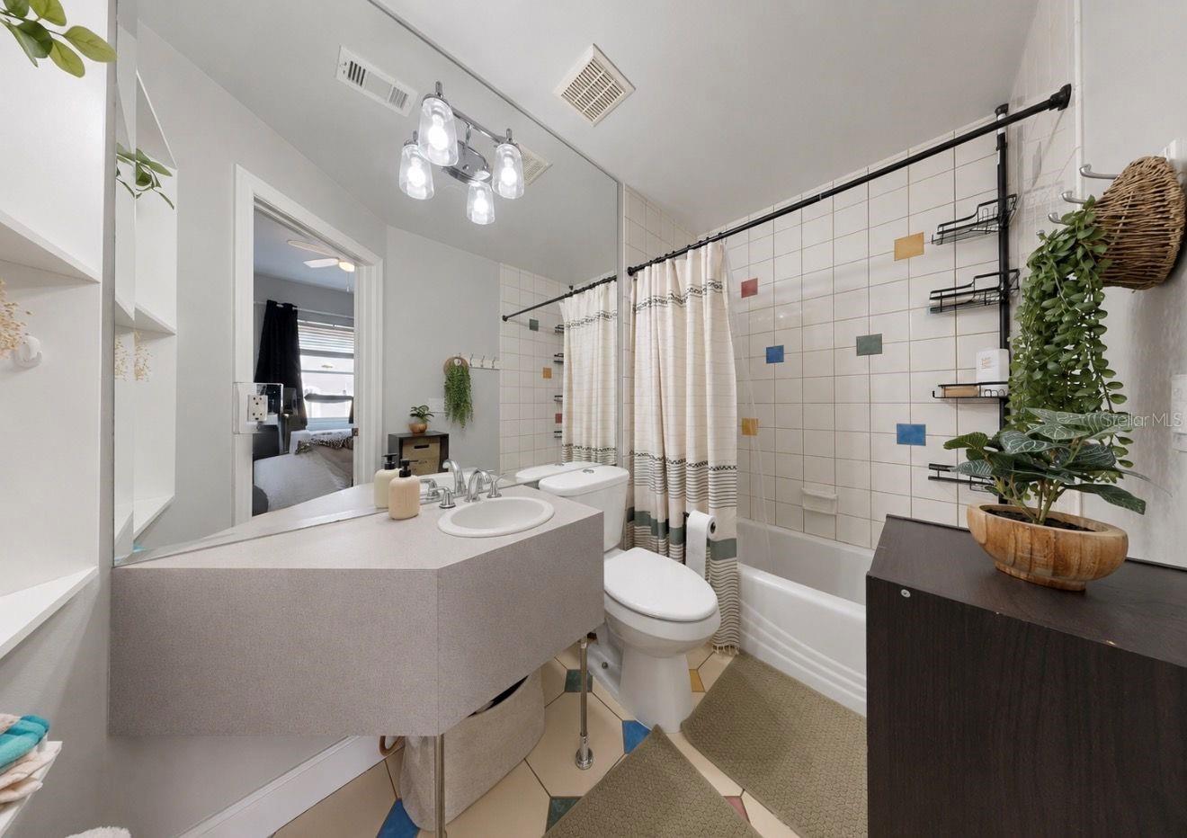 Ensuite