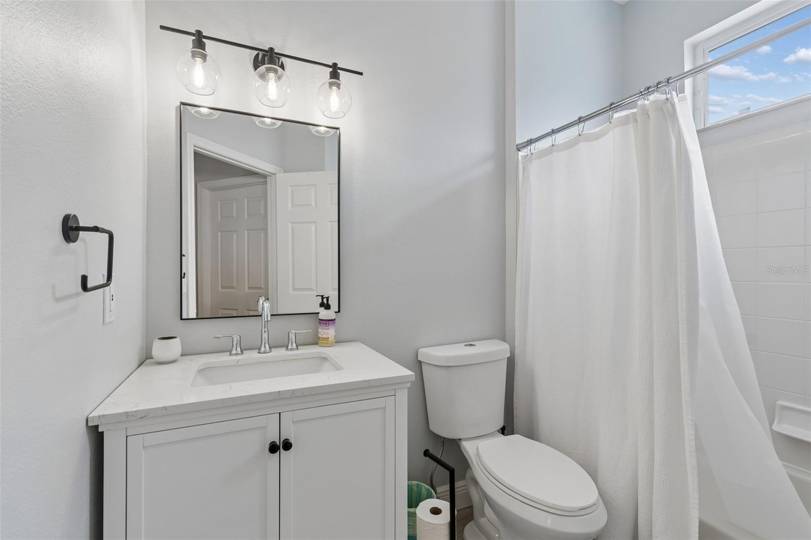 TB8507462