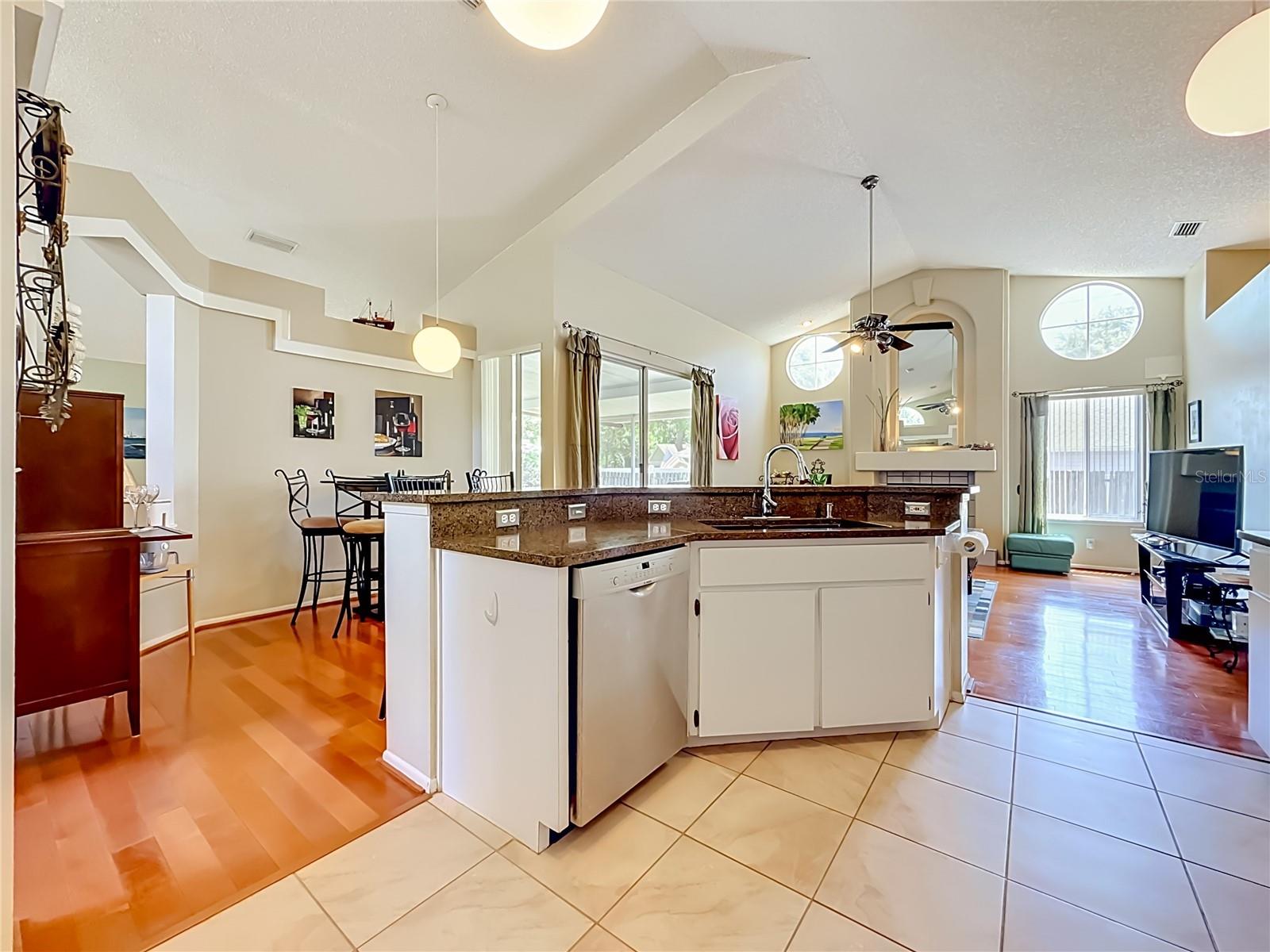 Great size Kitchen!