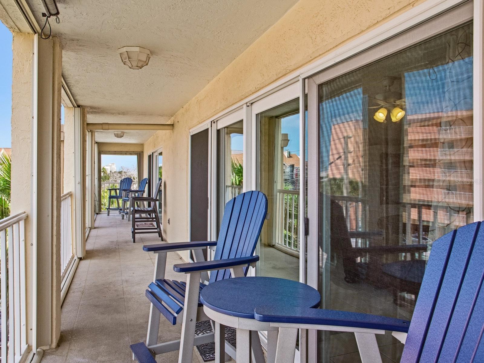 47 ft Balcony