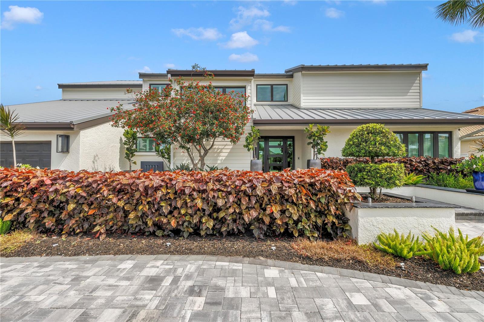 TB8507560