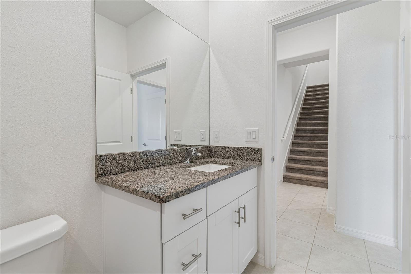 bathroom 1 level 2