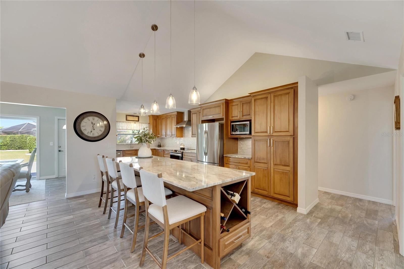 TB8507597