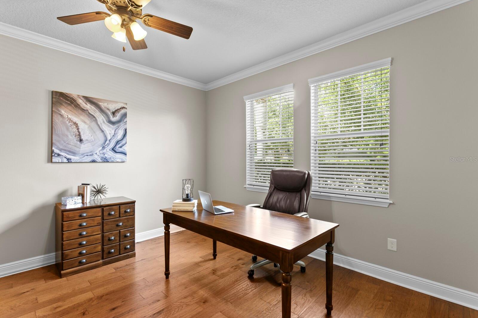 Private home office / possible 5th bedroom