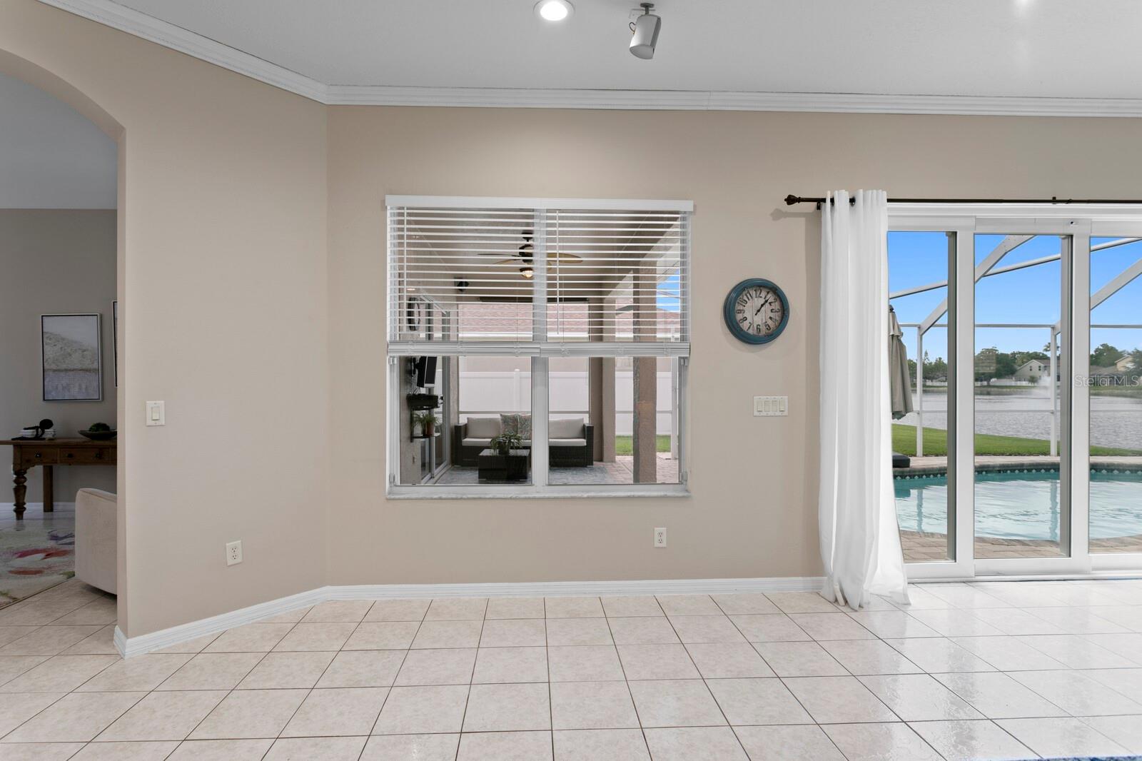 Casual dining area in kitchen