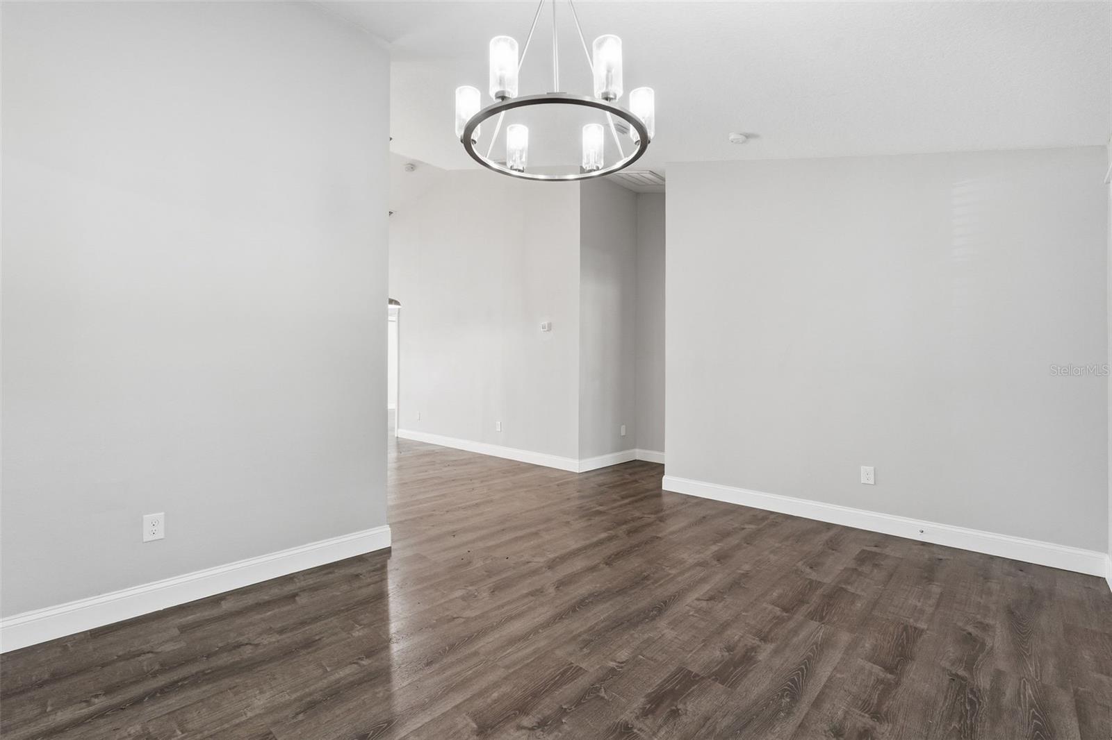 DINNING ROOM